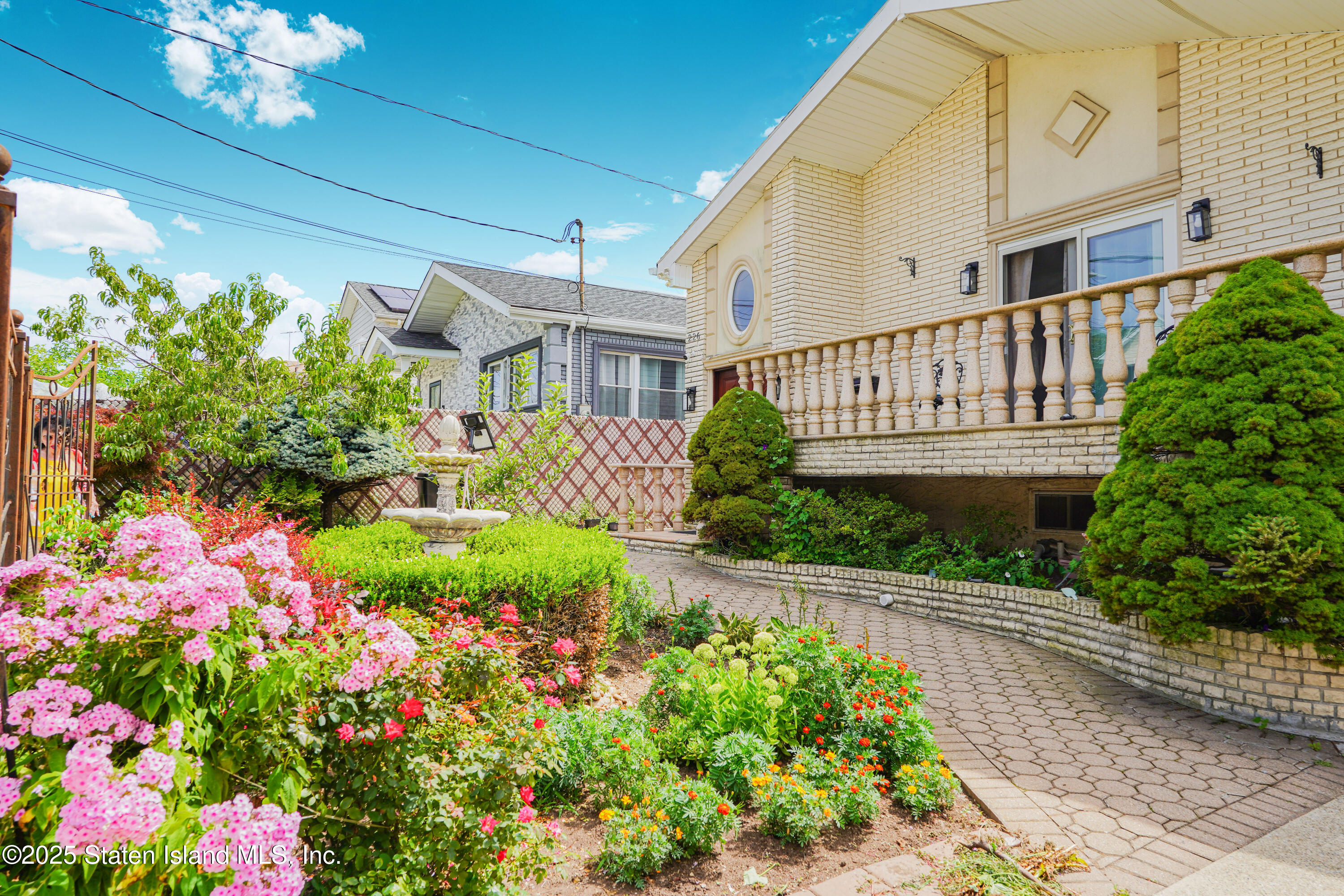 226 Olympia Boulevard Image 5