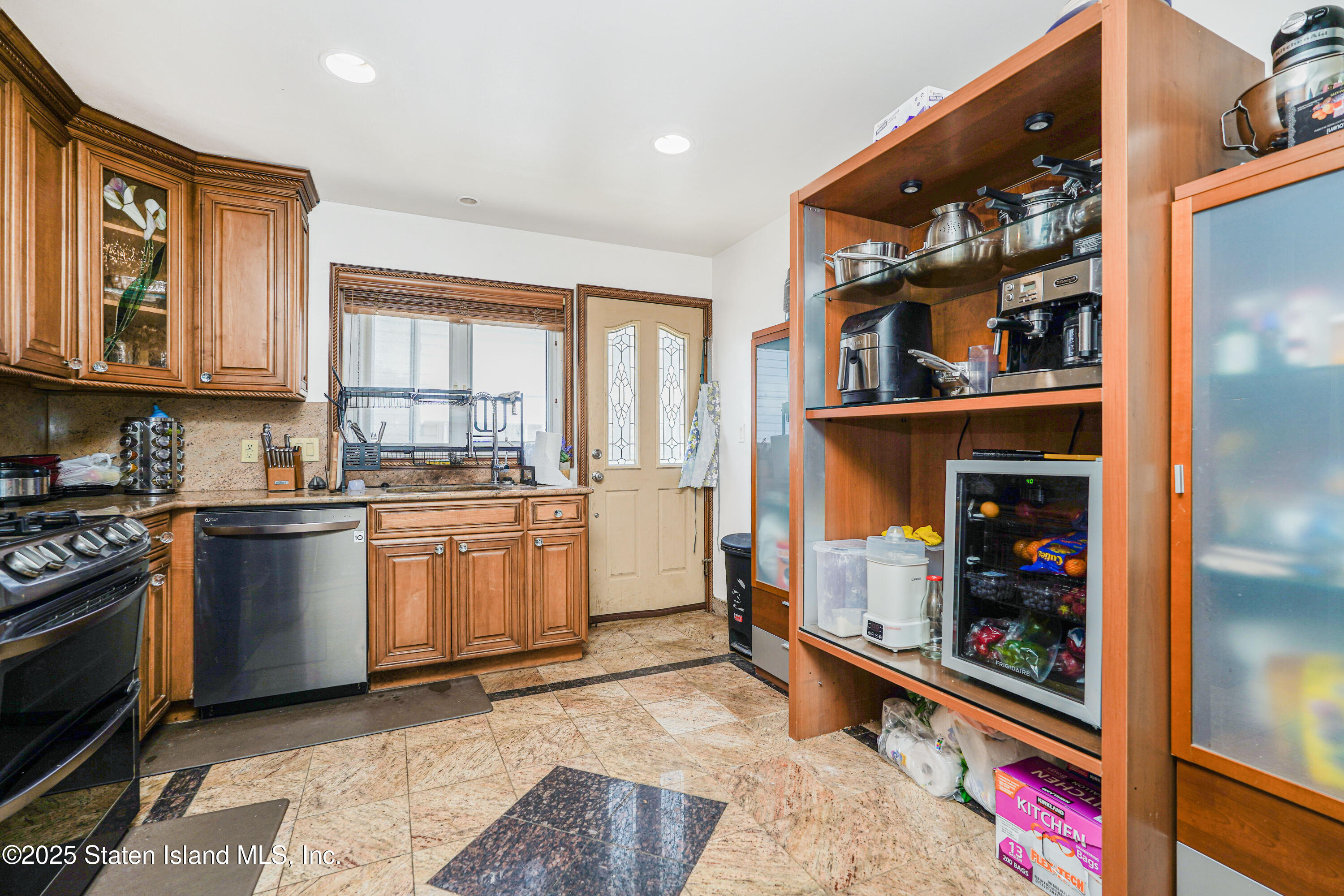 226 Olympia Boulevard, Staten Island, NY, 10305 image 12