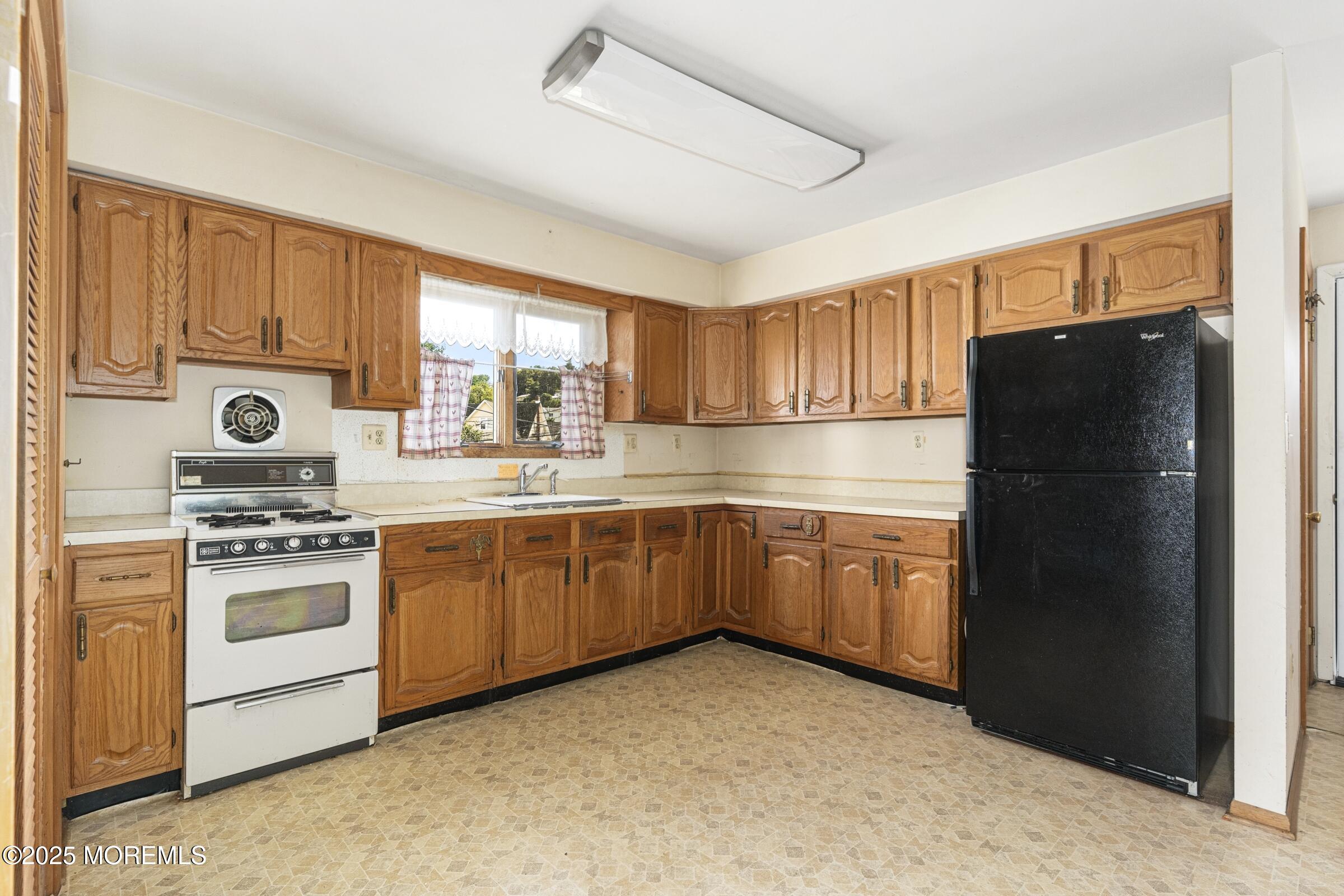 22 Shrewsbury Avenue, Highlands, NJ, 07732 image 24