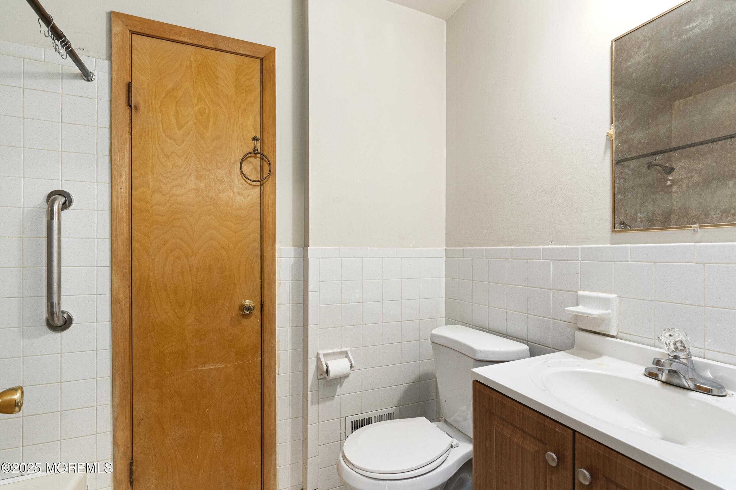 22 Shrewsbury Avenue, Highlands, NJ, 07732 image 32