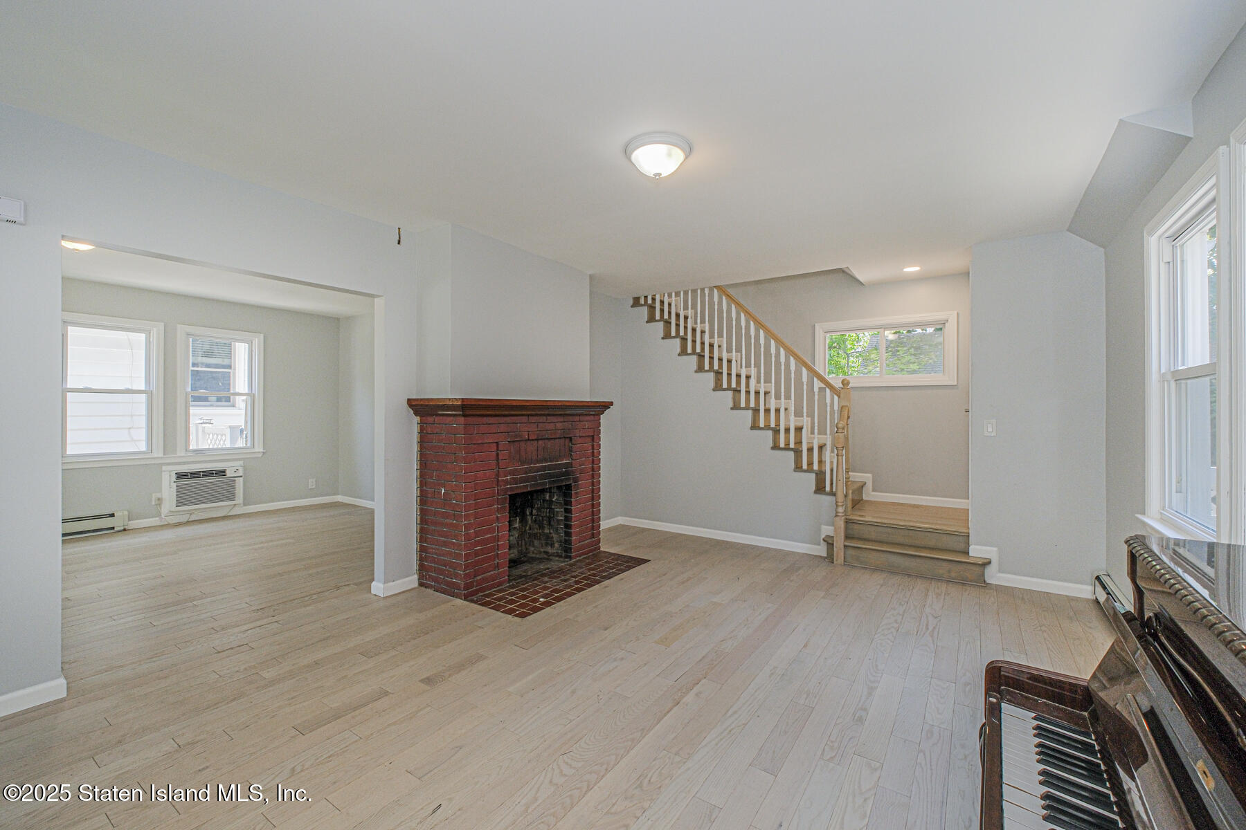 112 Delafield Avenue, Staten Island, NY, 10301 image 6