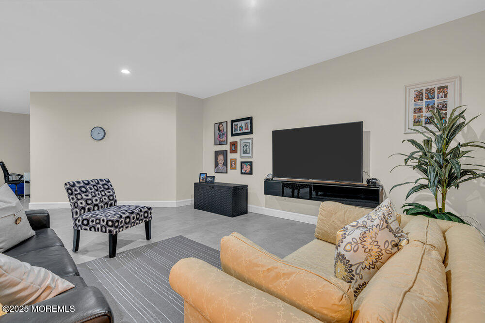 499 Wall Street, Eatontown, NJ, 07724 image 47