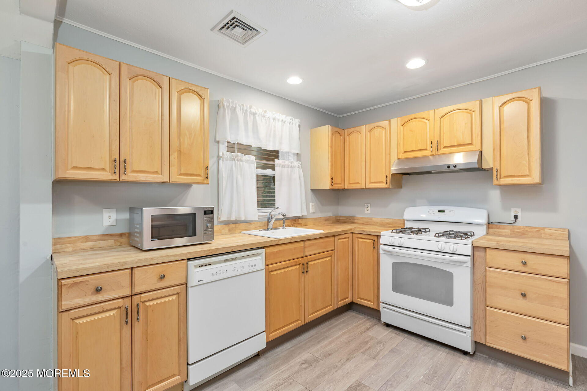 298 Poole Avenue, Long Branch, NJ, 07740 image 13