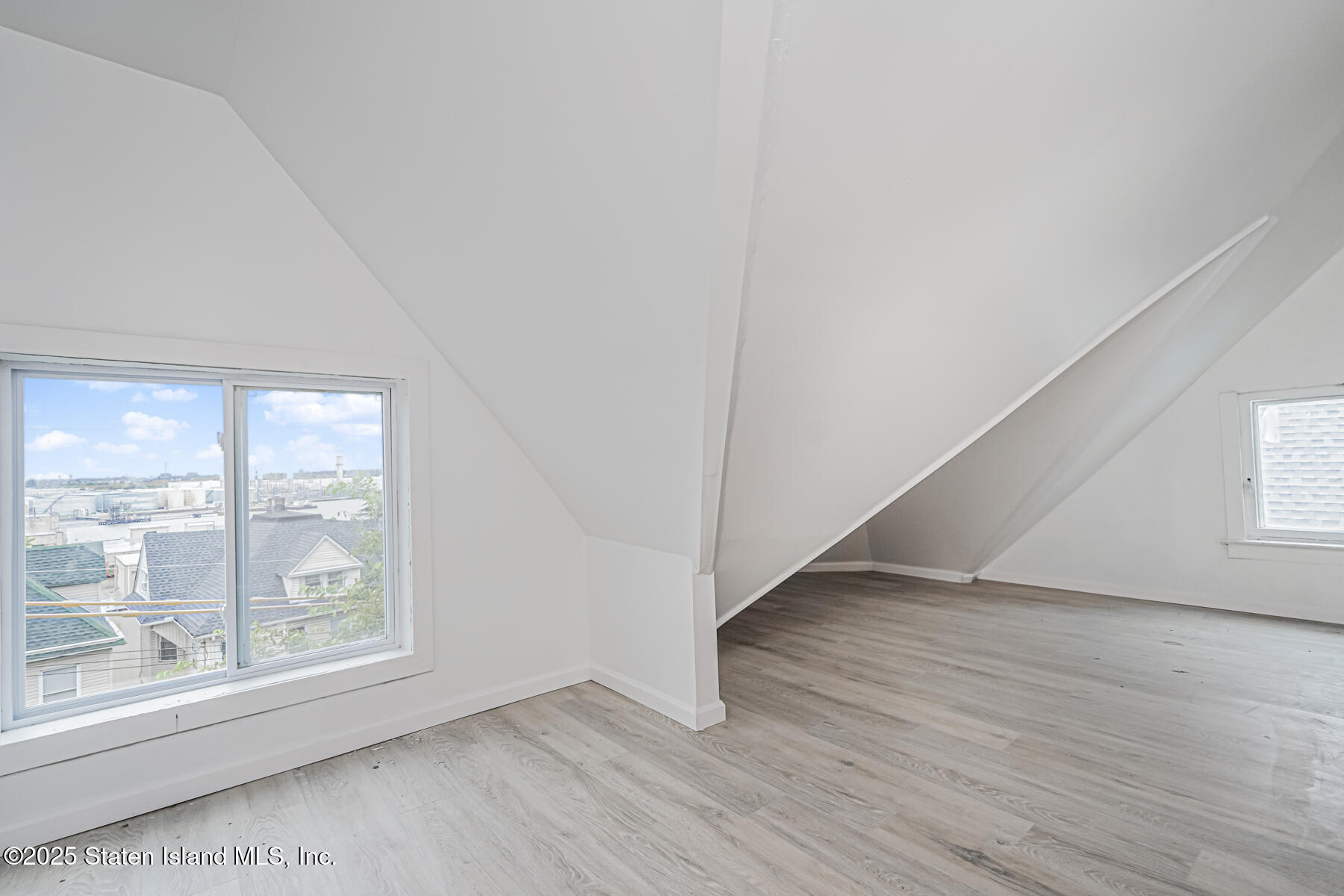 16 Van Buren Street, Staten Island, NY, 10301 image 25