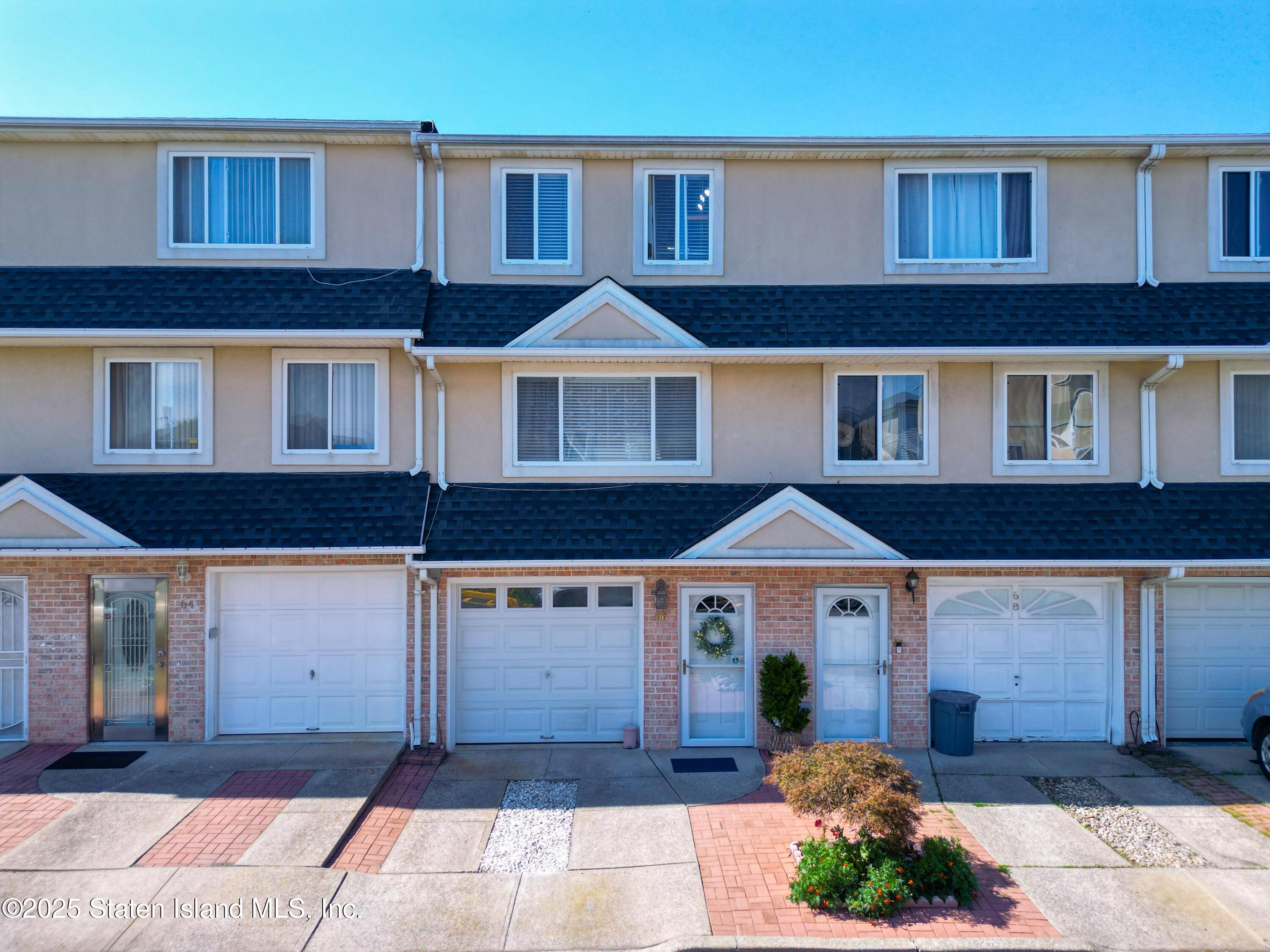 66 Seagate Court, Staten Island, NY, 10305
