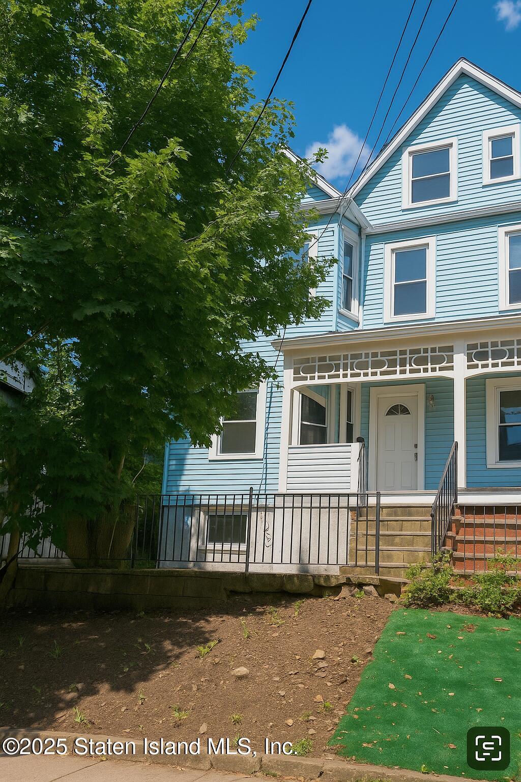 16 Van Buren Street, Staten Island, NY, 10301