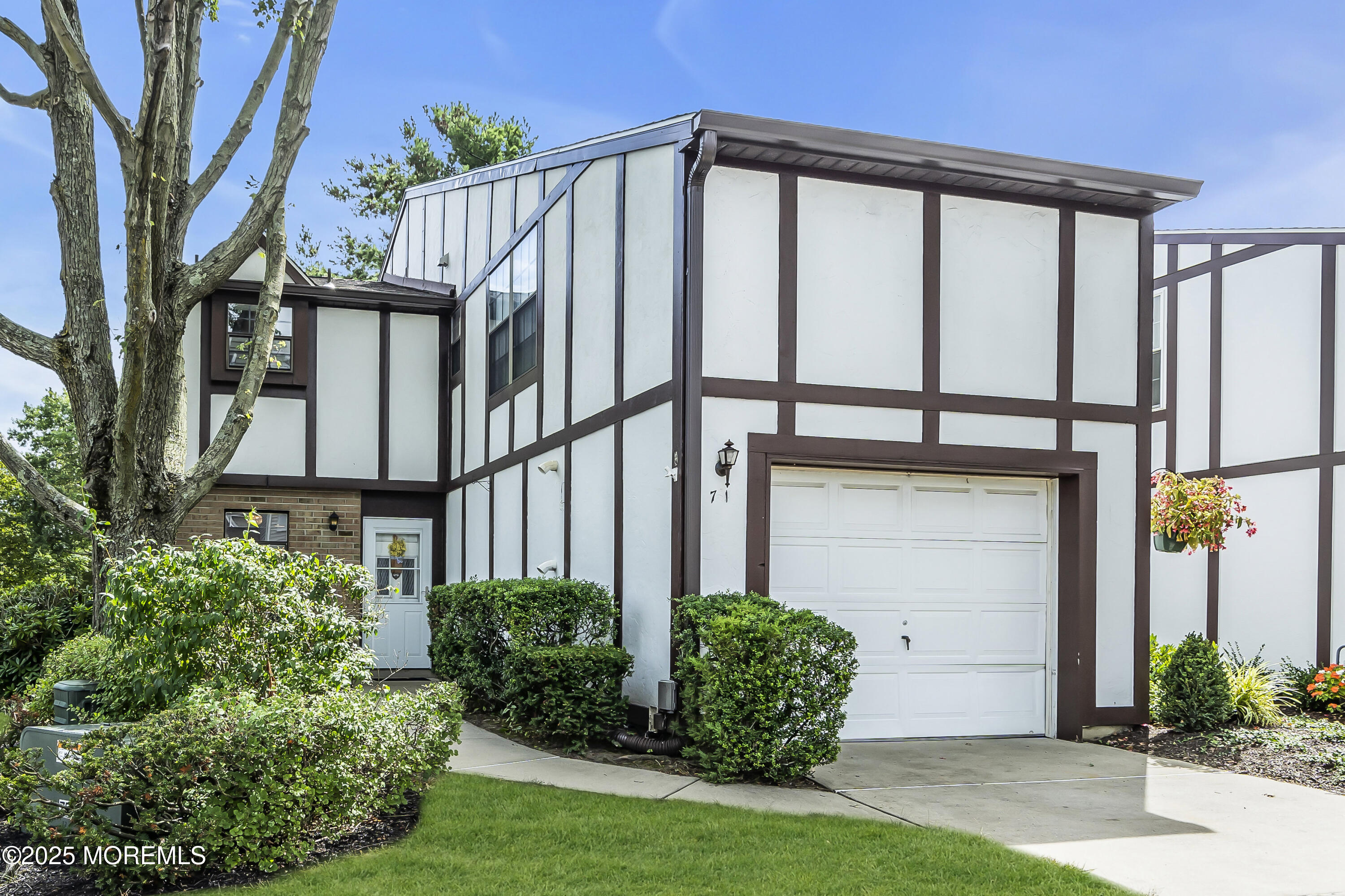 71 Willow Lane Image 2
