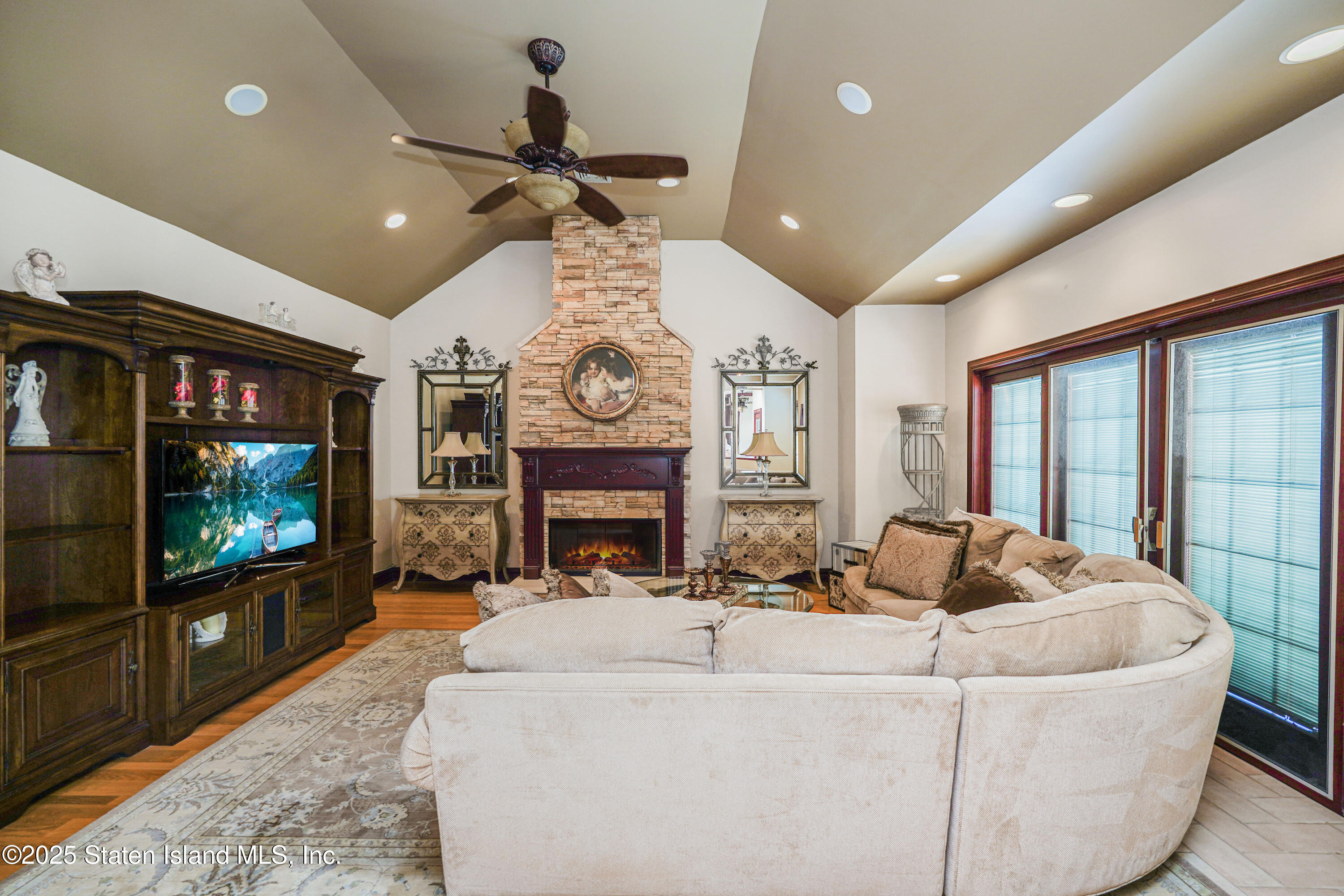 34 Moore Street, Staten Island, NY, 10306 image 19