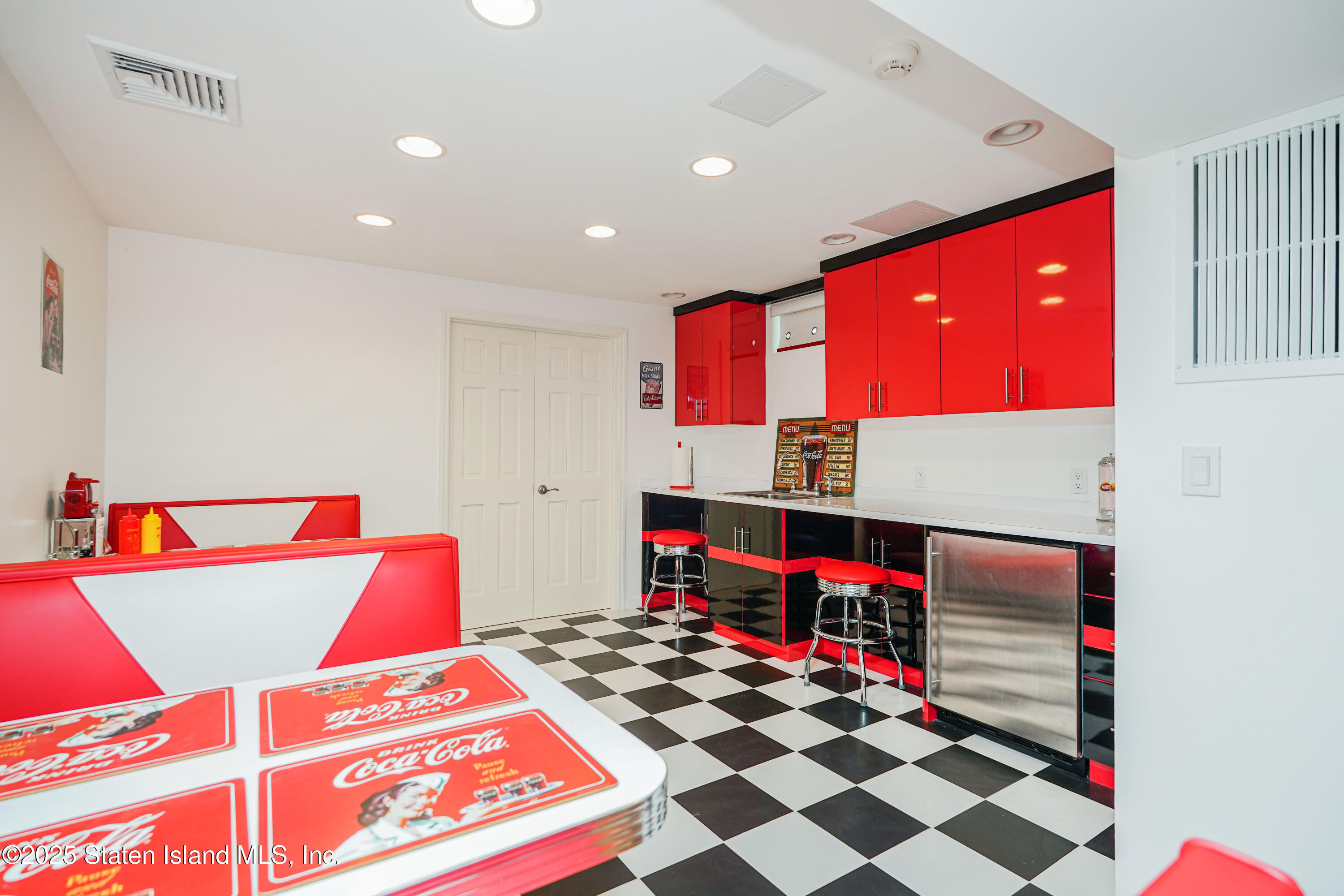 34 Moore Street, Staten Island, NY, 10306 image 38