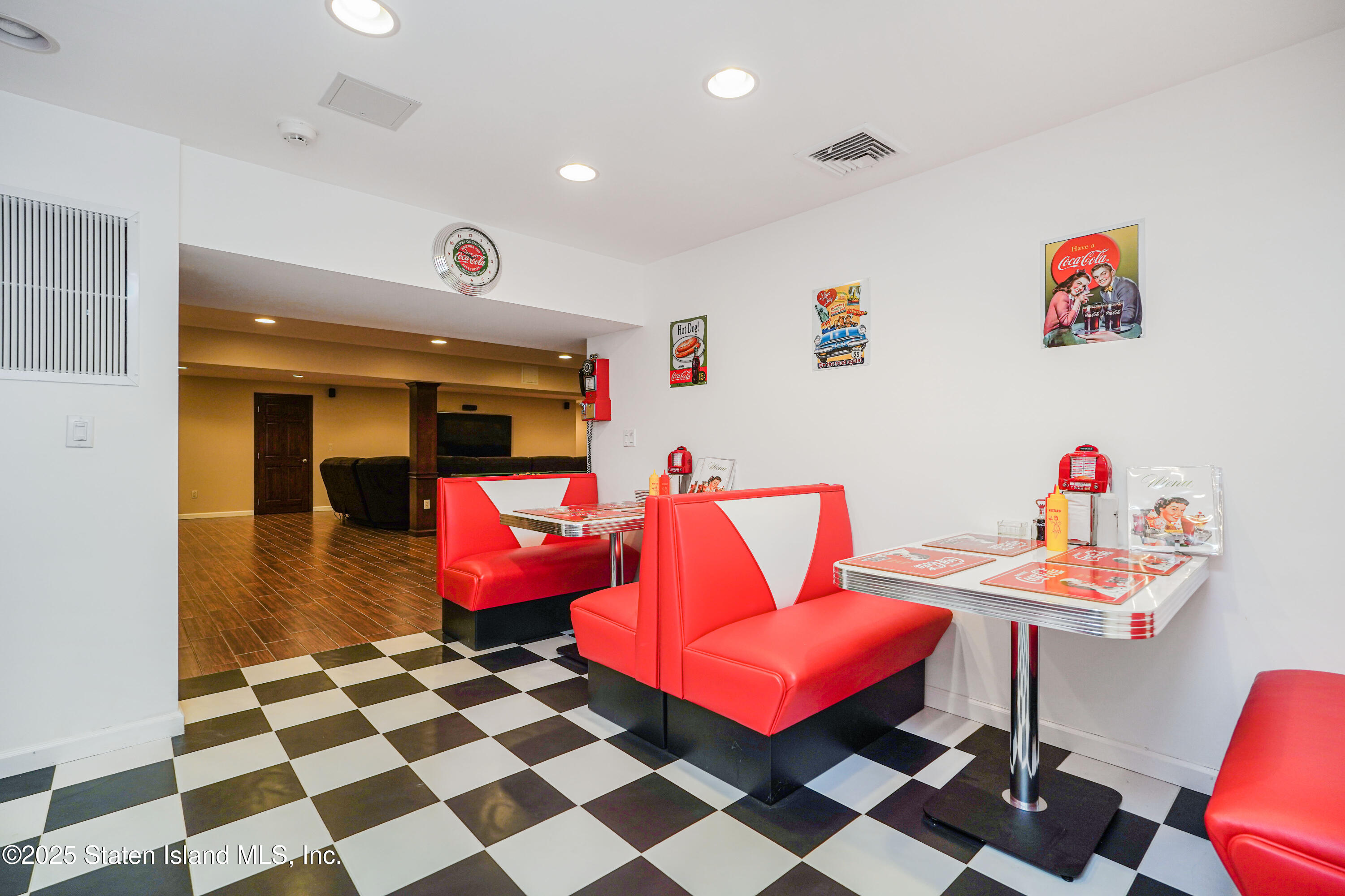 34 Moore Street, Staten Island, NY, 10306 image 40