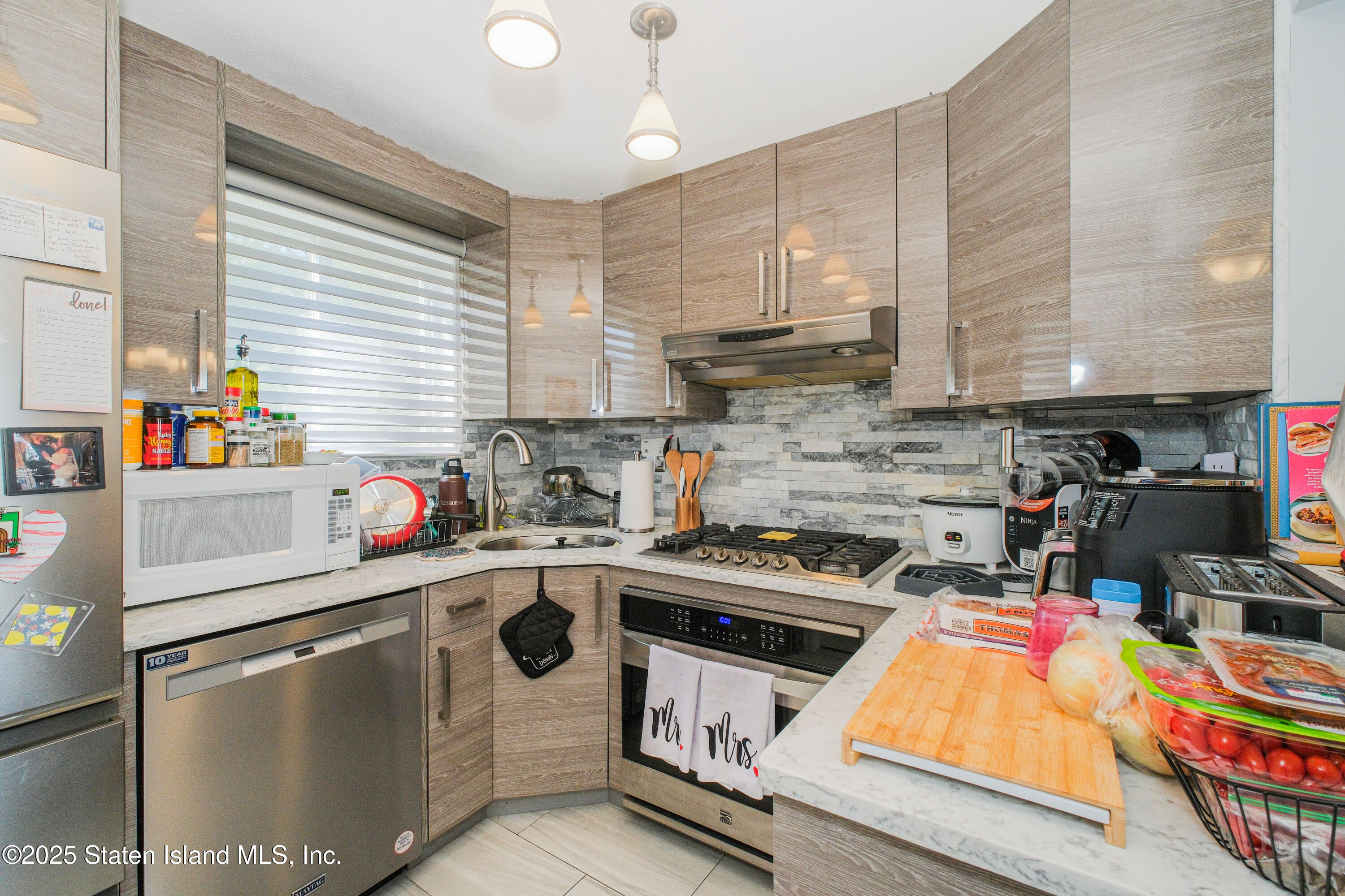 78 Amanda Court, Staten Island, NY, 10312 image 11