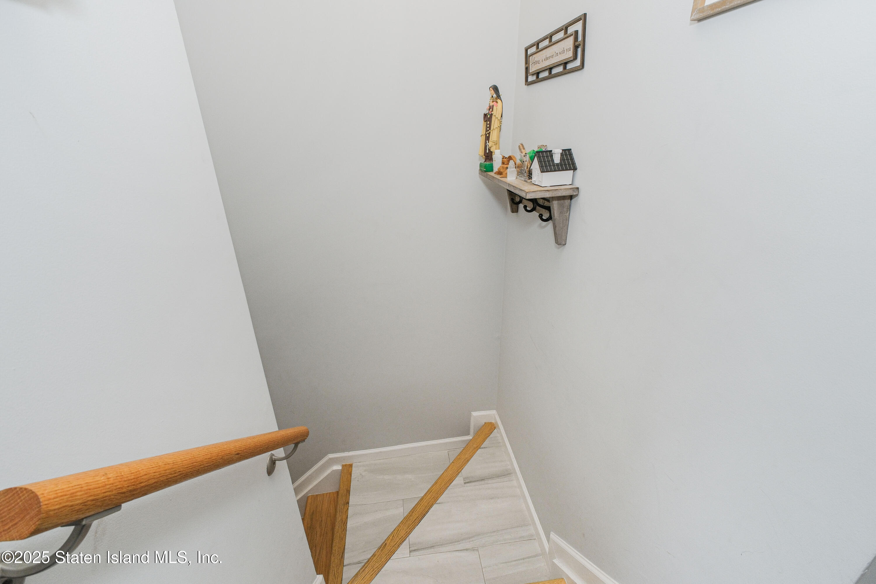 78 Amanda Court, Staten Island, NY, 10312 image 6