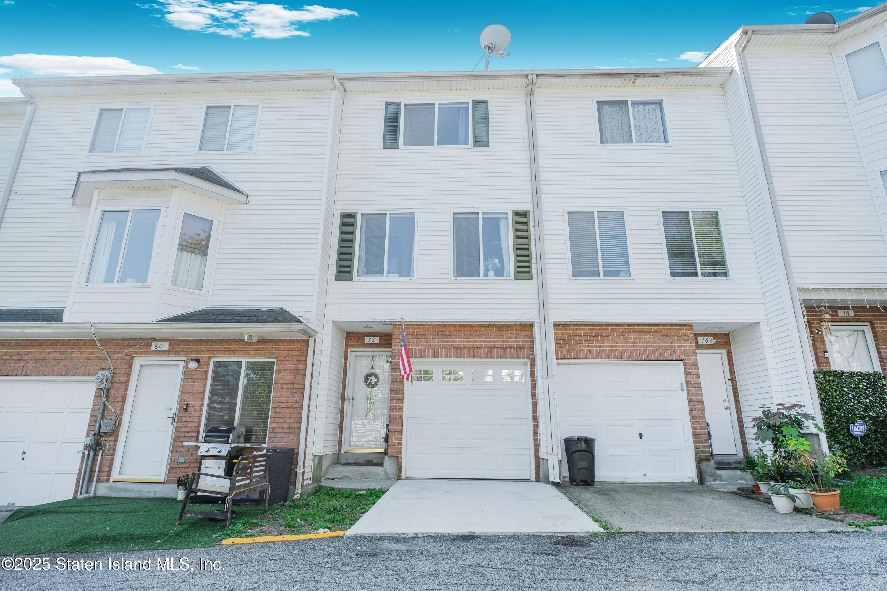 78 Amanda Court, Staten Island, NY, 10312