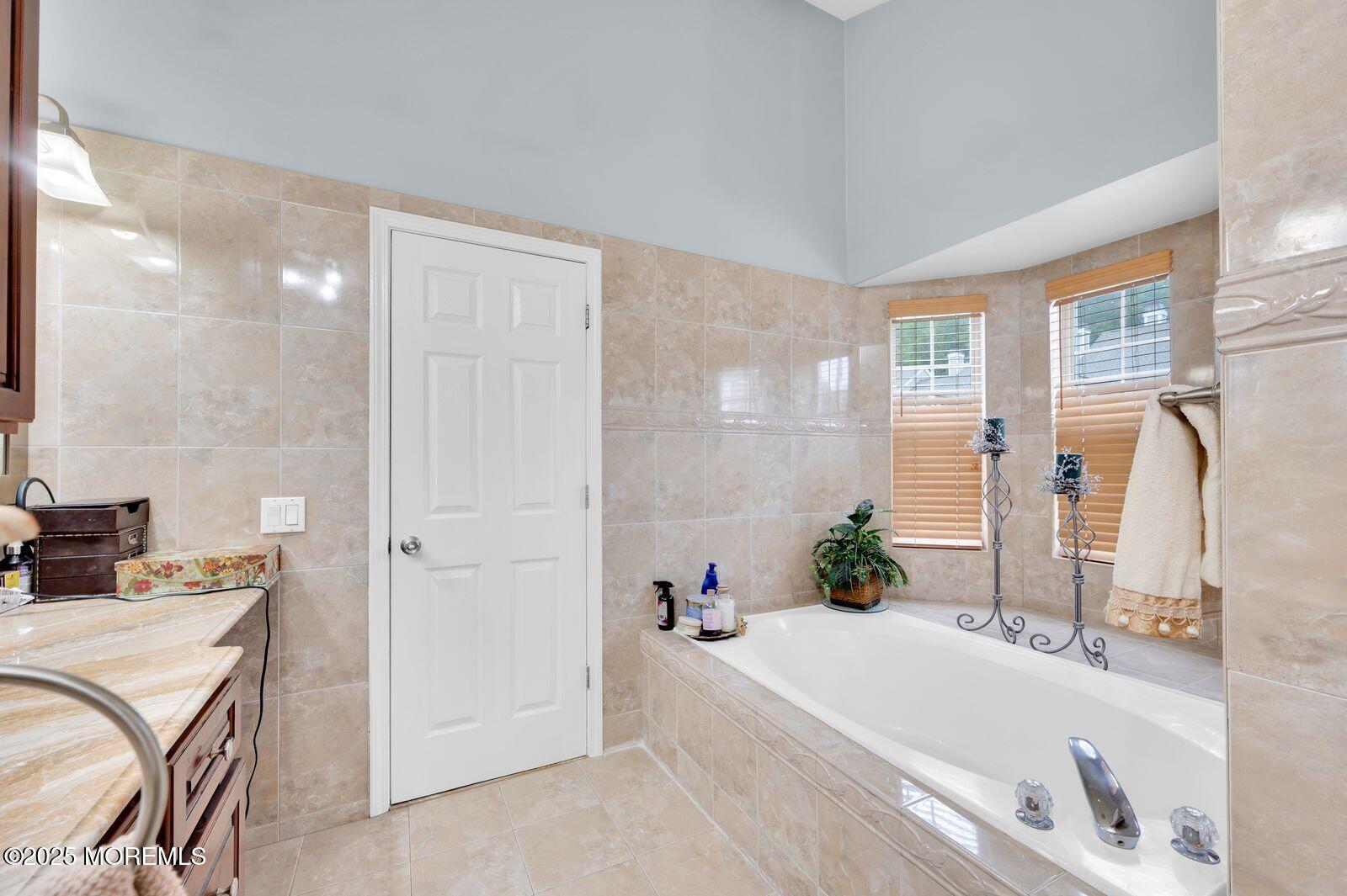 1 Oxford Road, Holmdel, NJ, 07733 image 16