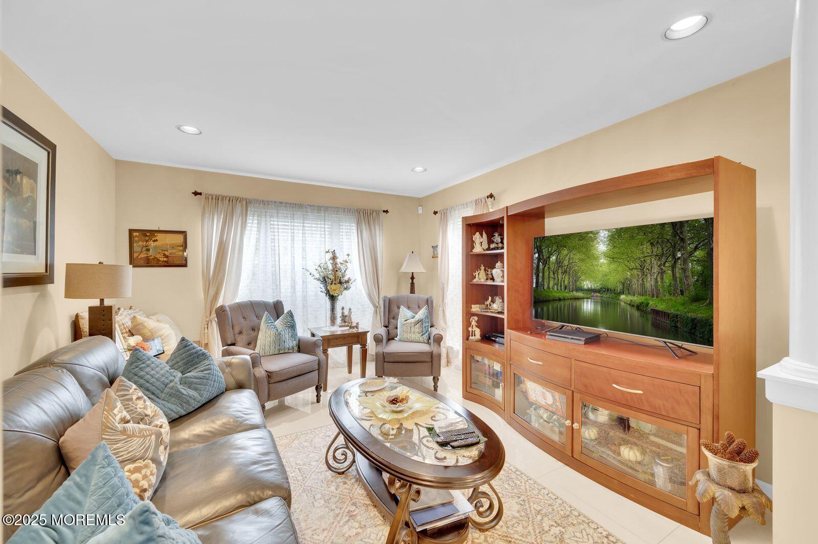 1 Oxford Road, Holmdel, NJ, 07733 image 9