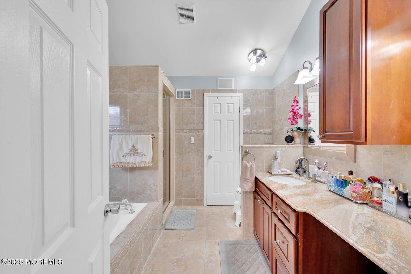1 Oxford Road, Holmdel, NJ, 07733 image 14