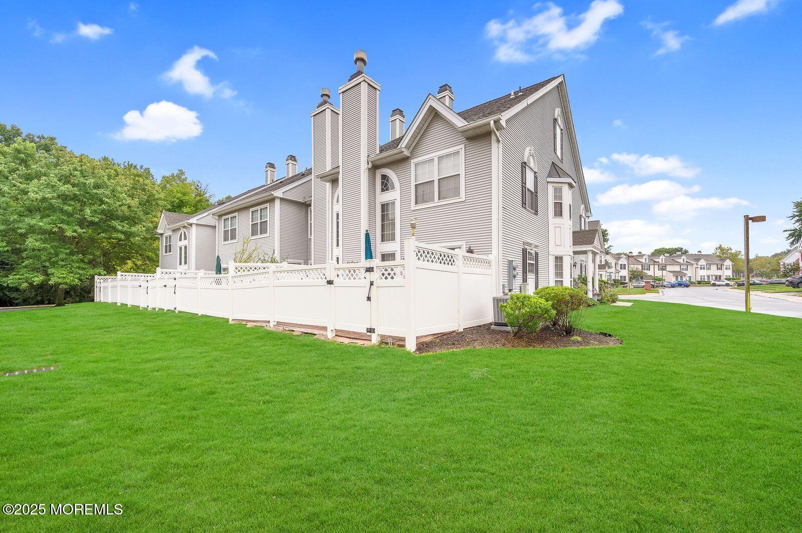 1 Oxford Road, Holmdel, NJ, 07733 image 28
