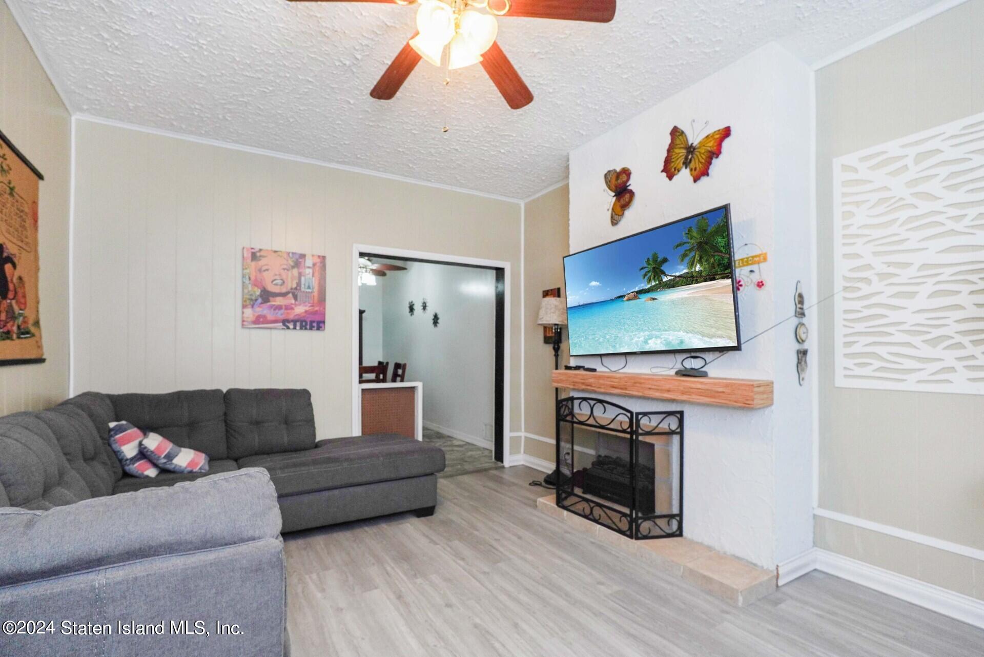 582 Cary Avenue Image 4