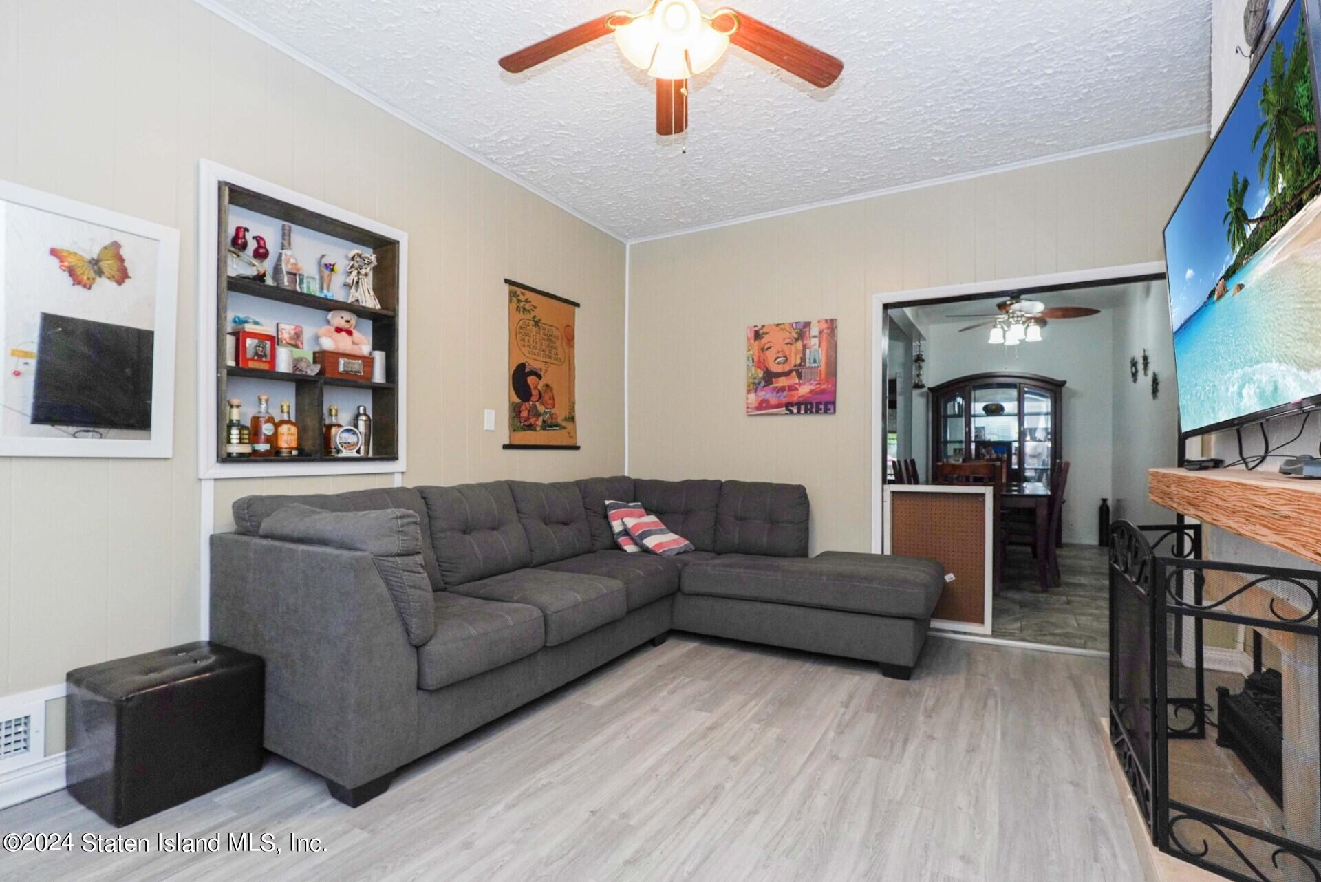 582 Cary Avenue Image 5