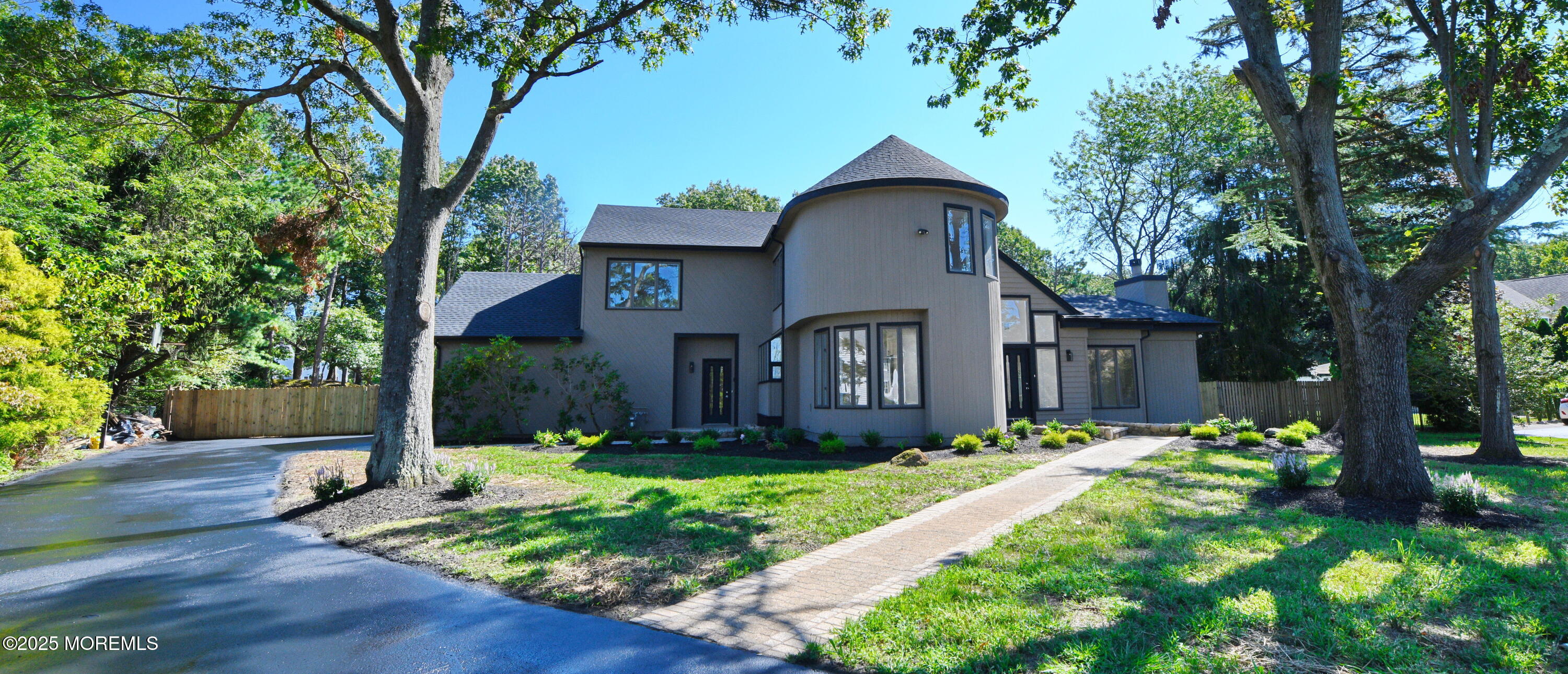 2100 Princeton Court Image 3