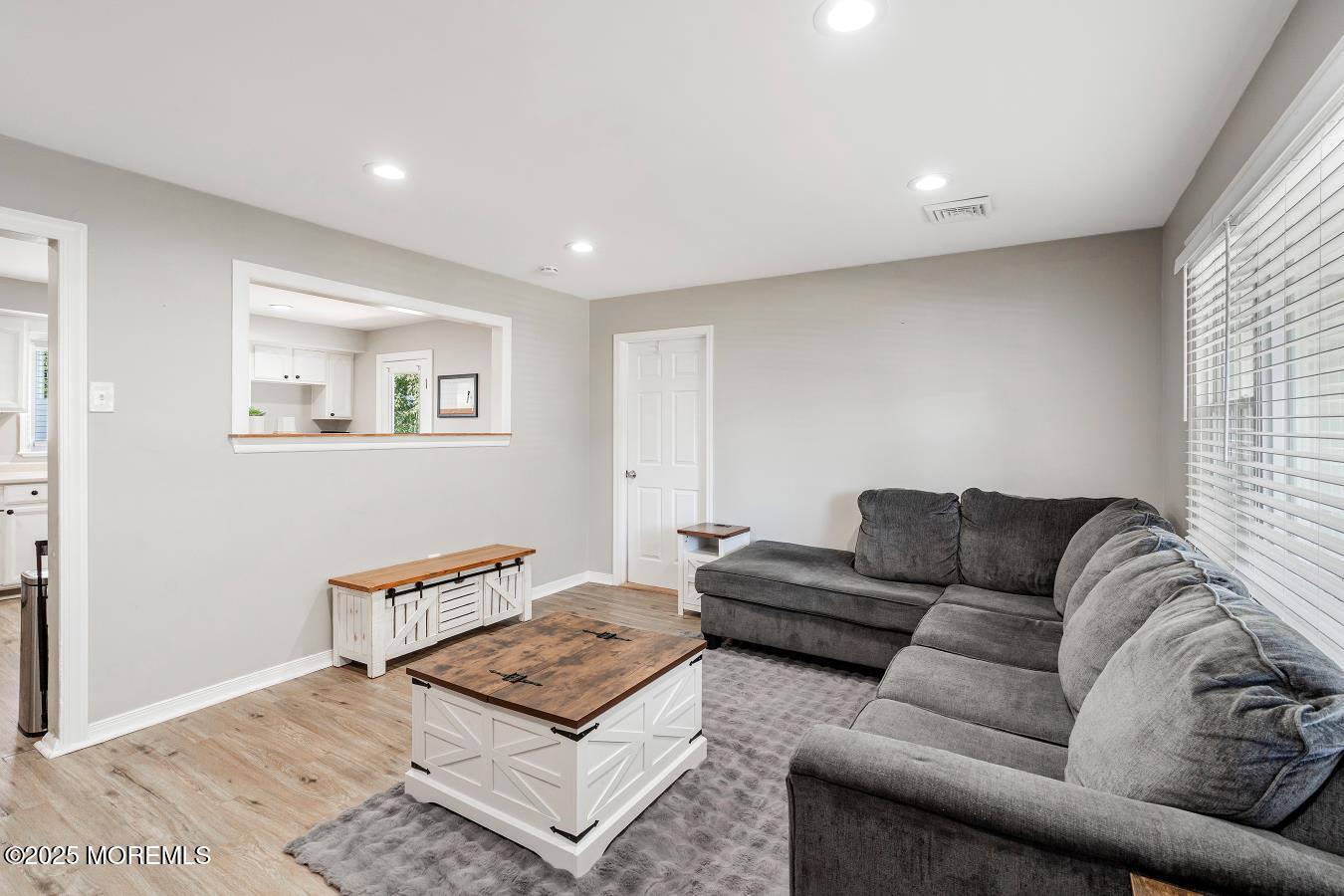 248 Matey Avenue Image 4
