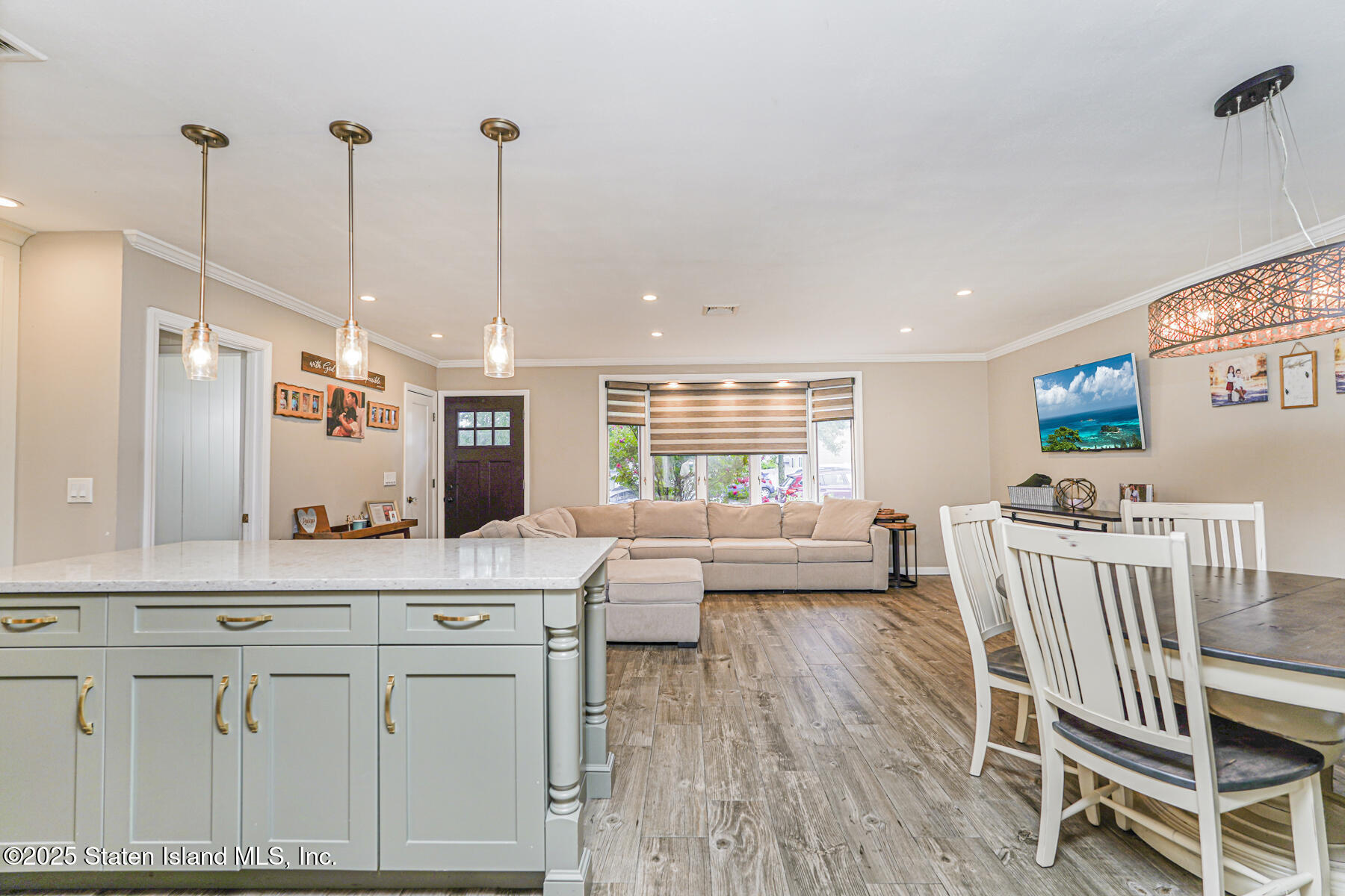 82 Woods Of Arden Road, Staten Island, NY, 10312 image 12