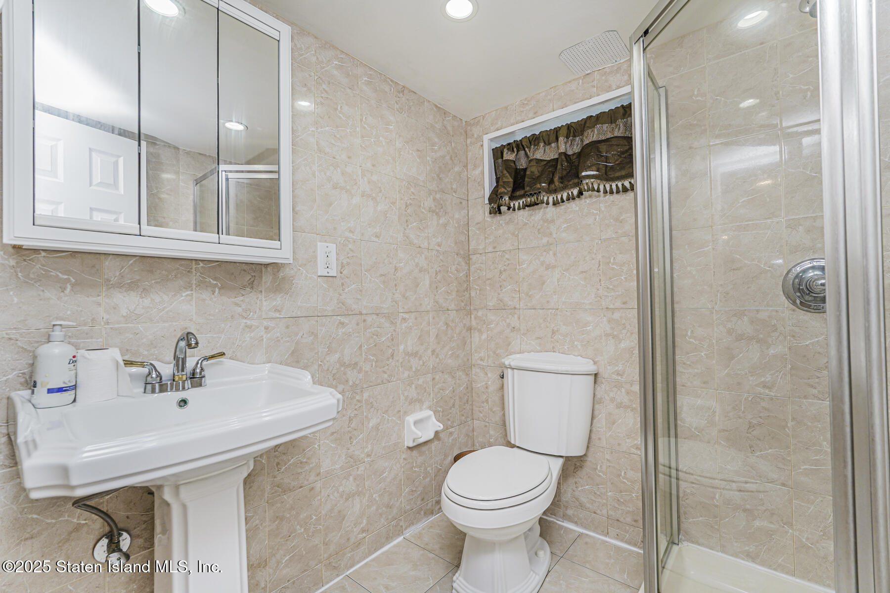 82 Woods Of Arden Road, Staten Island, NY, 10312 image 21