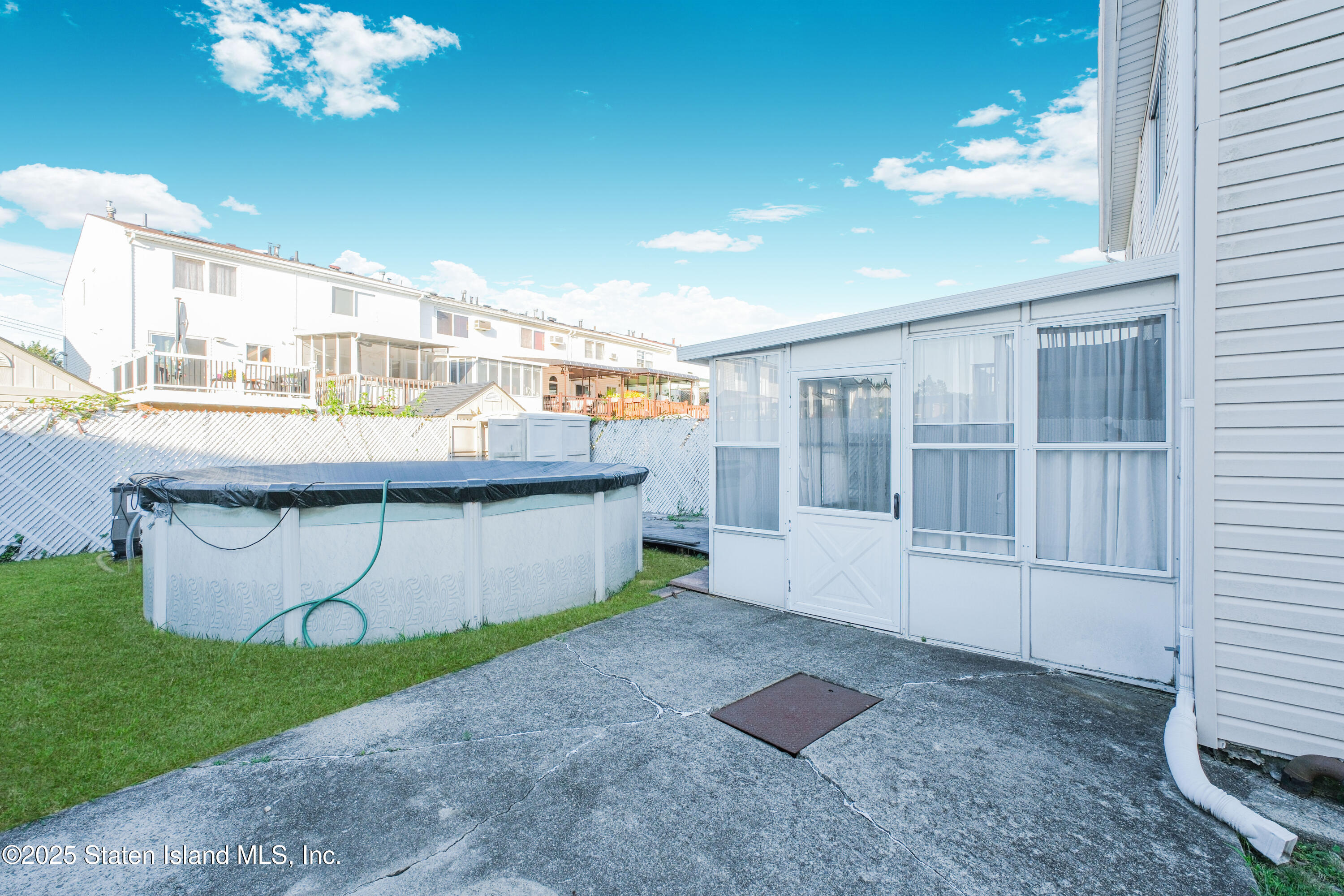 521 Buel Avenue Image 5