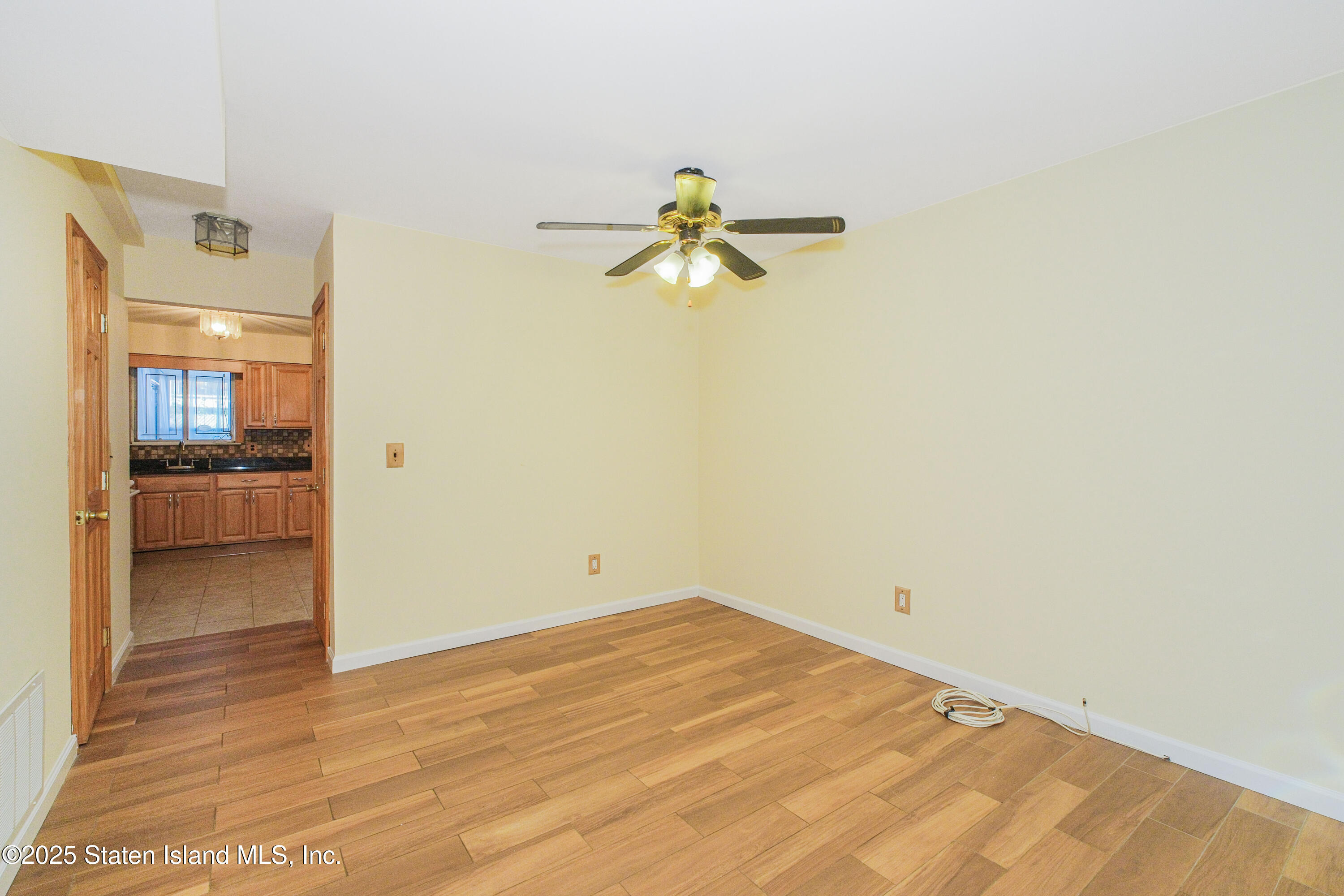 521 Buel Avenue, Staten Island, NY, 10305 image 11