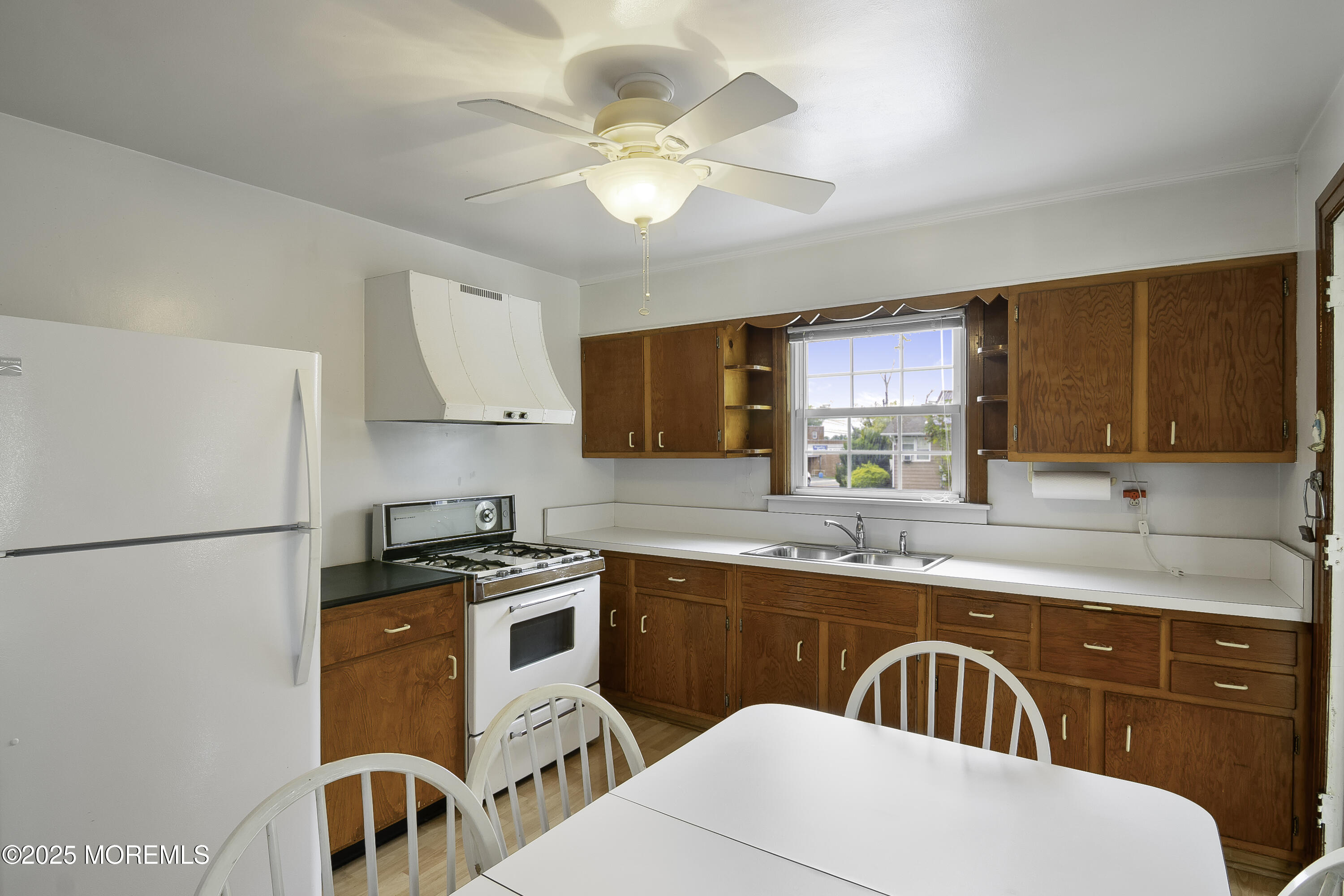 805 King George Road, Fords, NJ, 08863 image 13