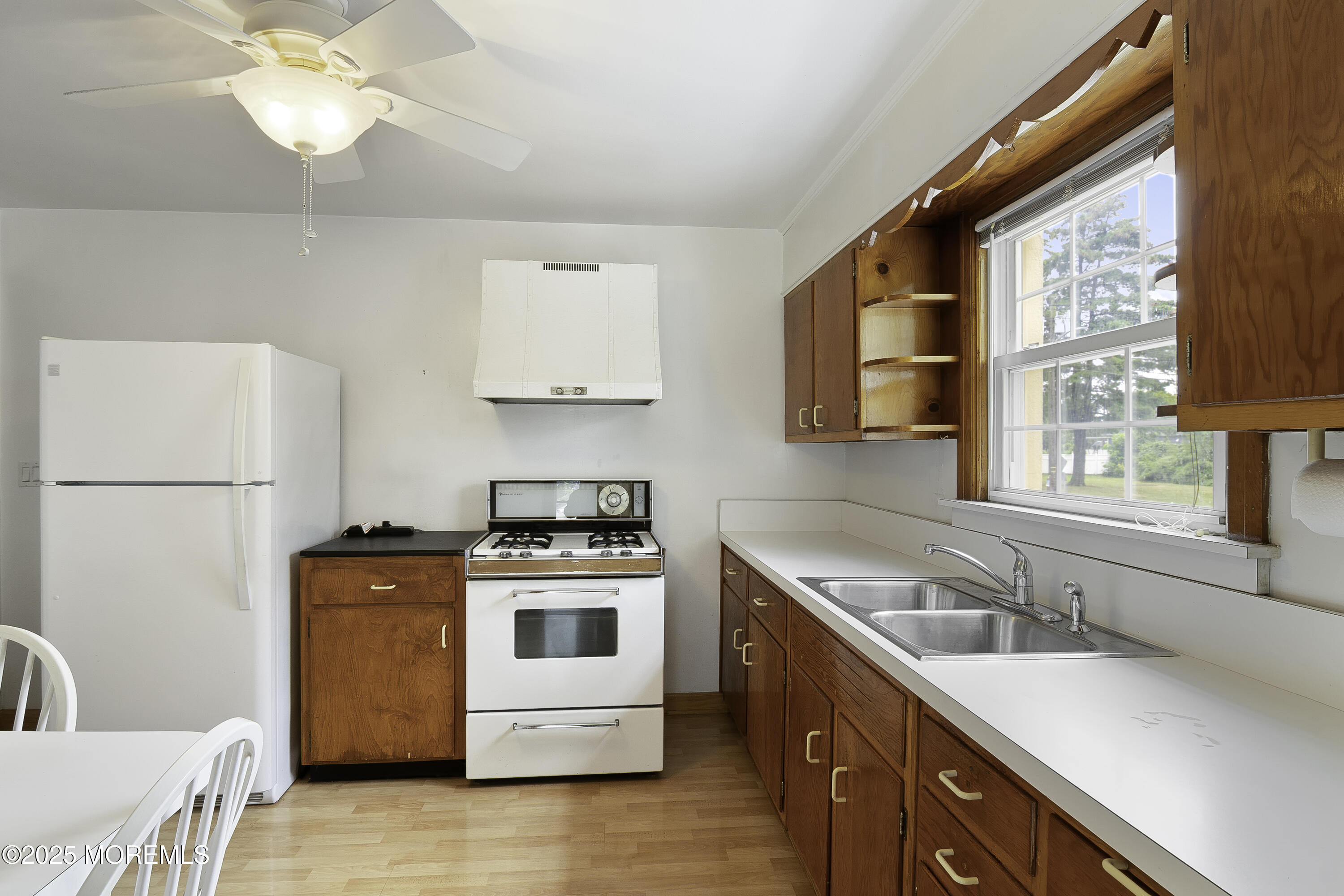 805 King George Road, Fords, NJ, 08863 image 14
