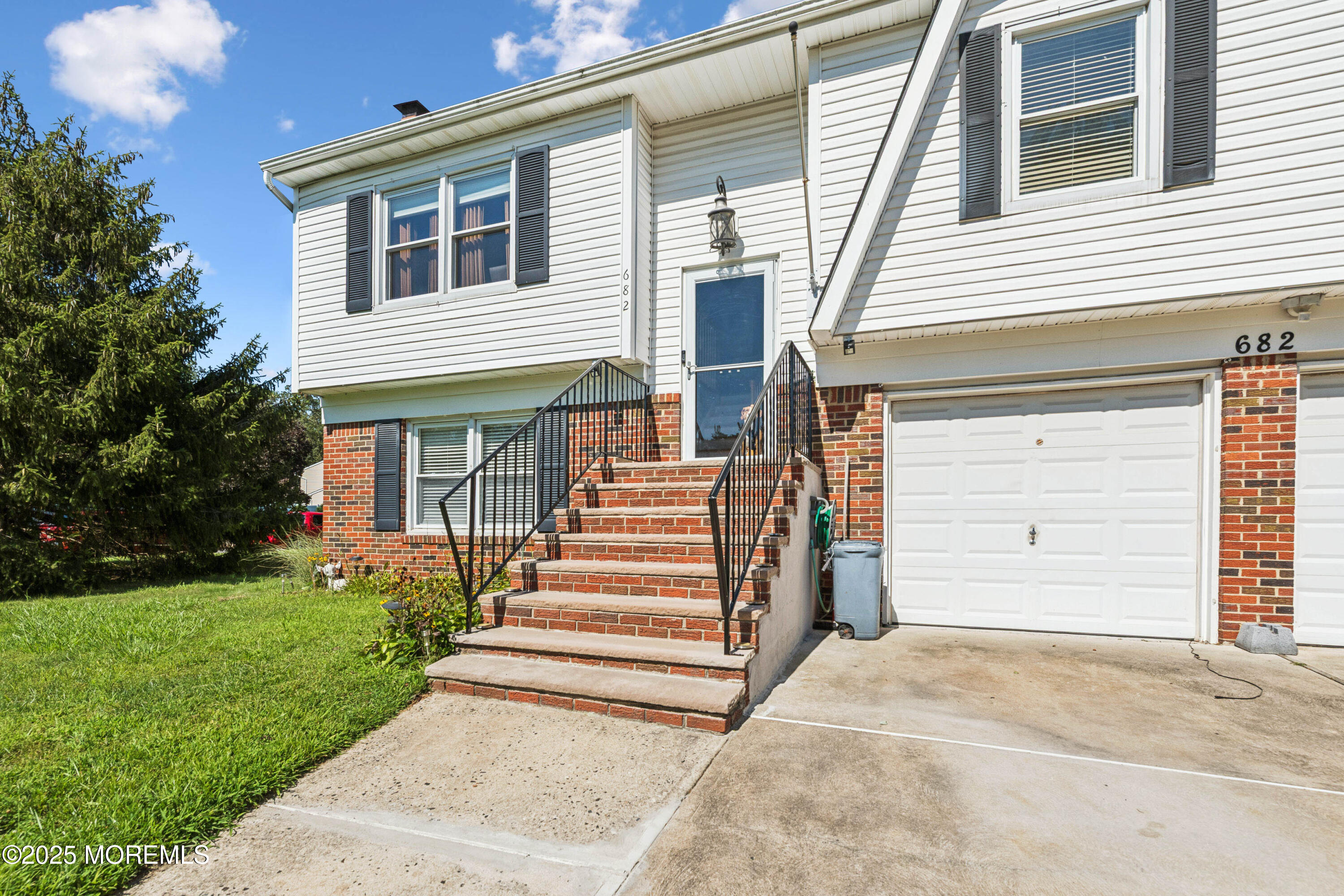 682 Millbrook Road Image 2