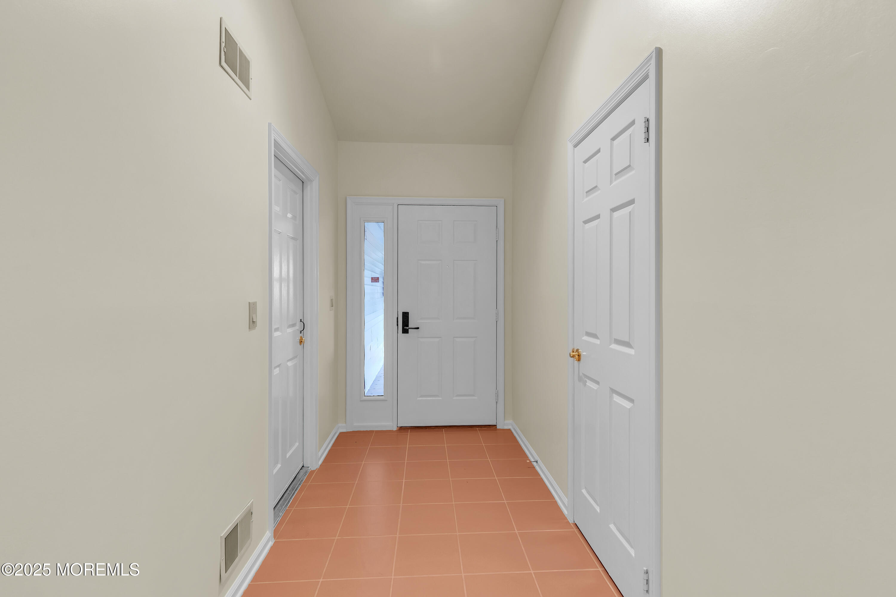 213 Bridport Place Image 5