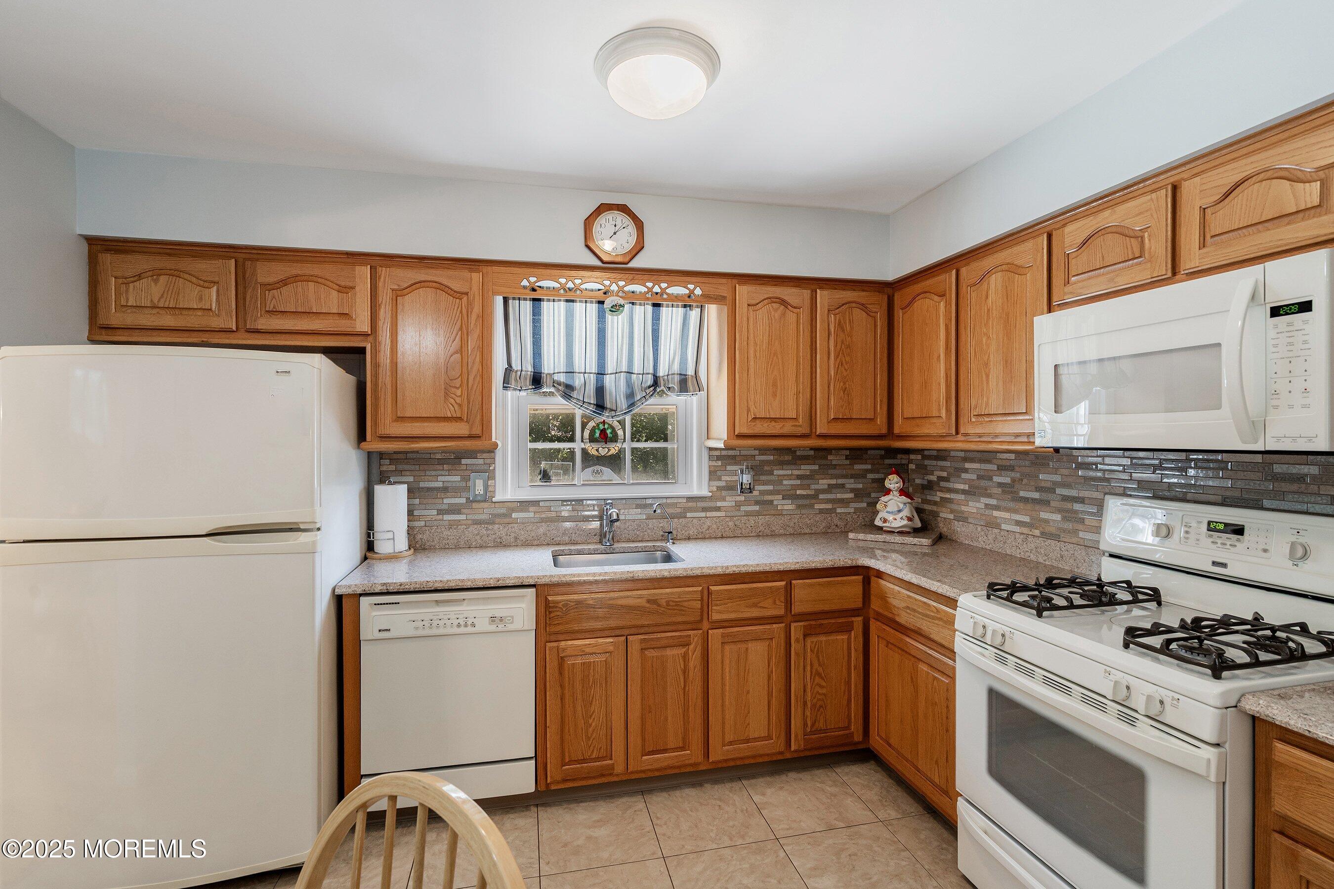 20 Heathrow Lane, Old Bridge, NJ, 08857 image 6