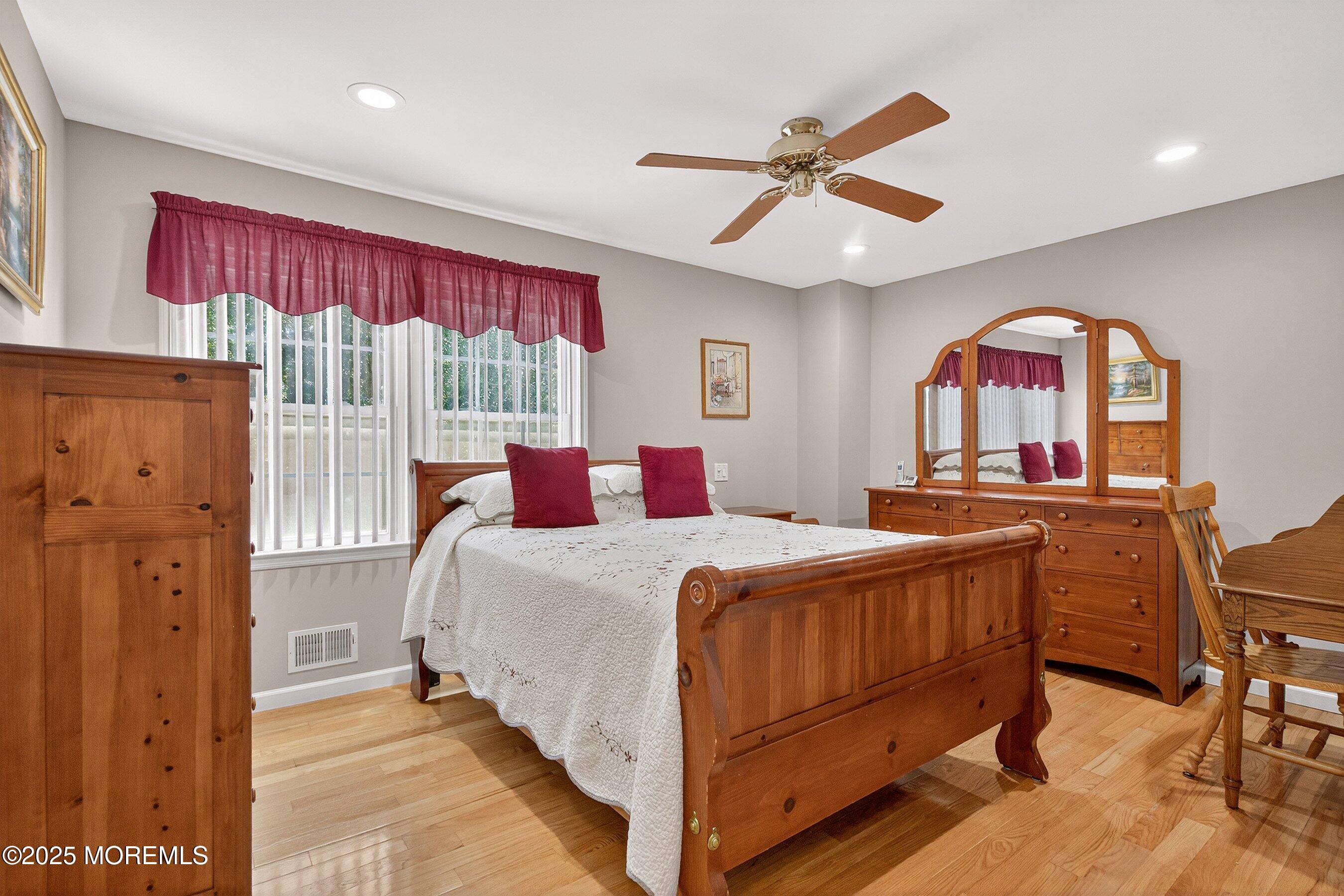 20 Heathrow Lane, Old Bridge, NJ, 08857 image 9