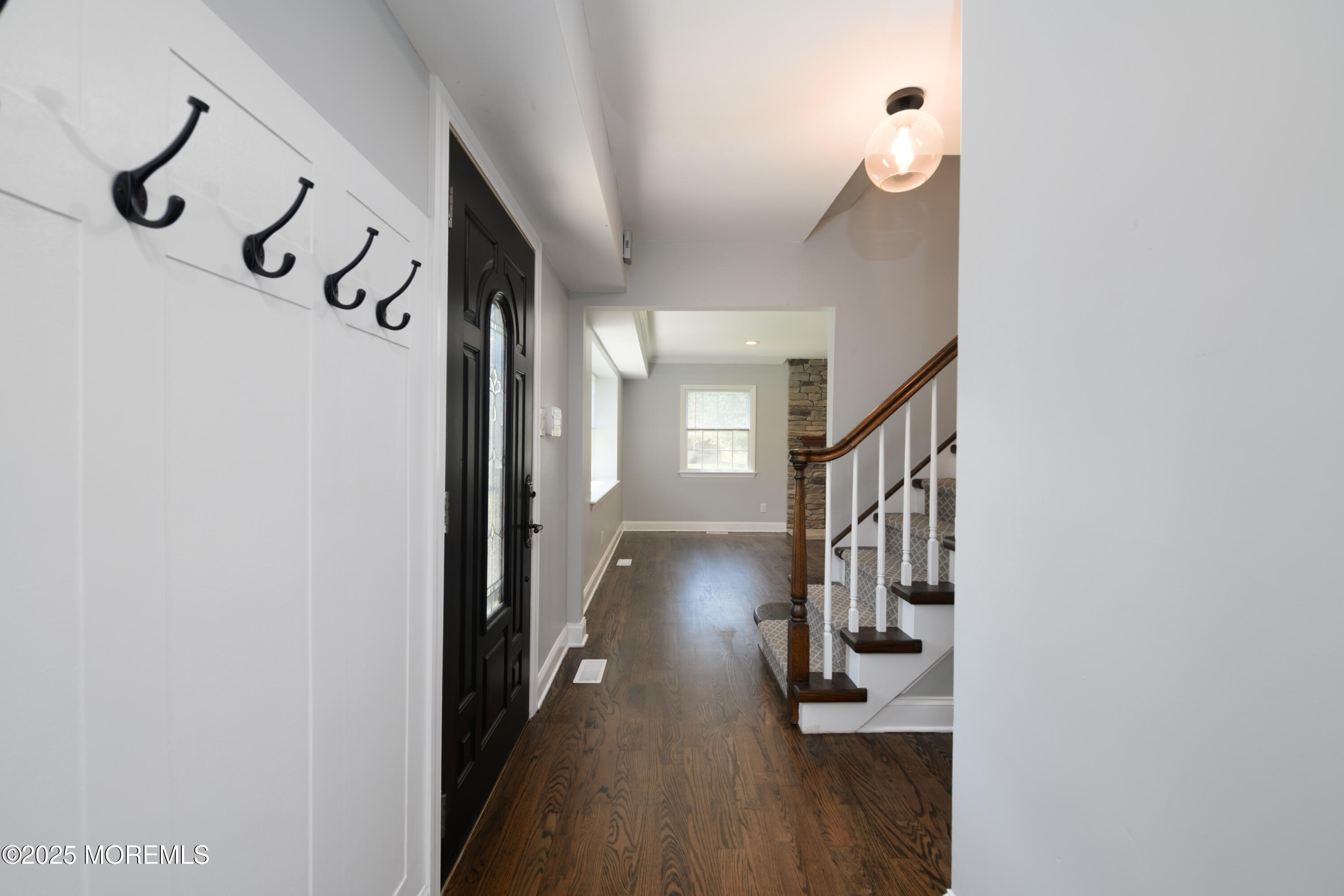 8 Wayne Court Image 3
