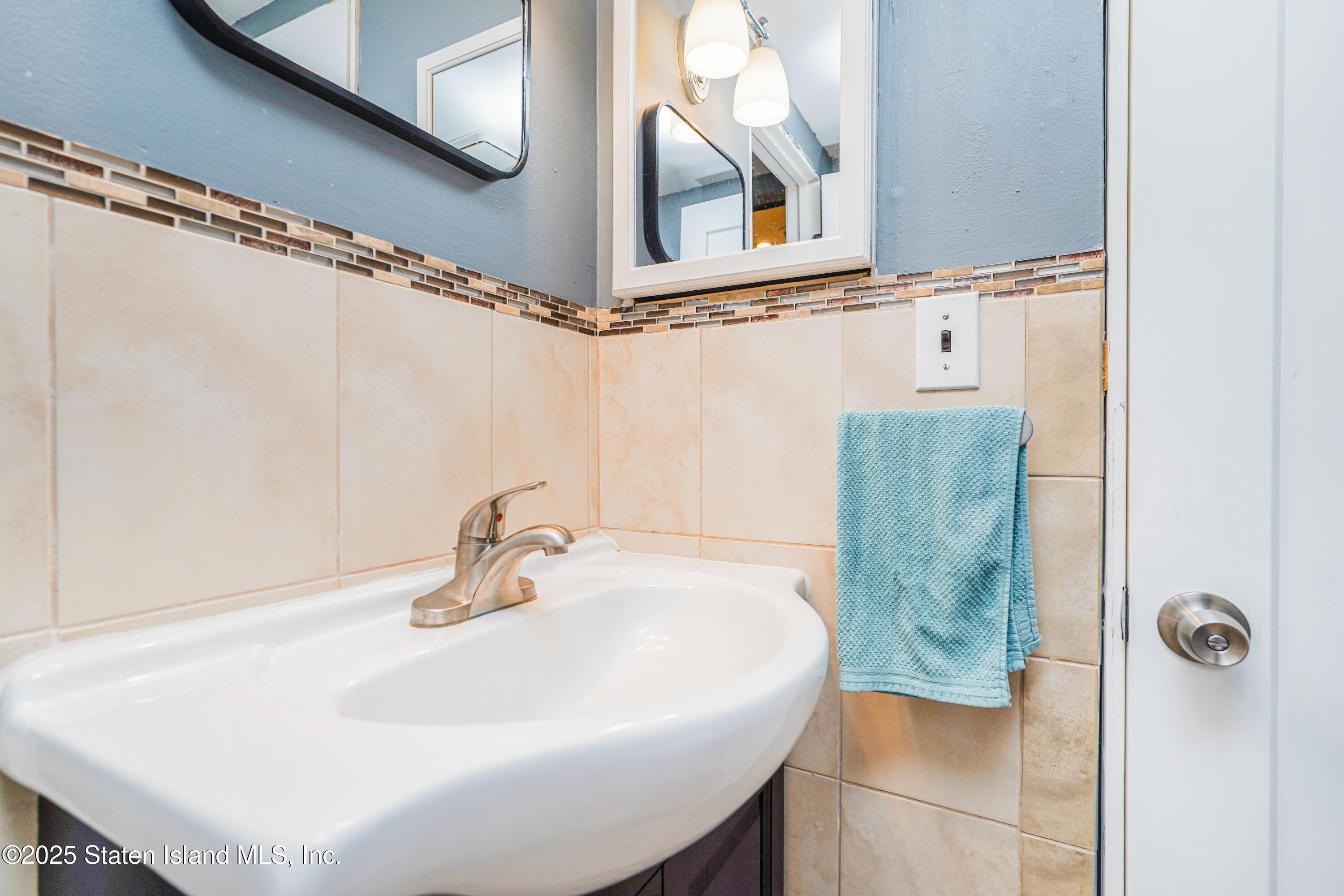 108 Surfside Plaza Image 3