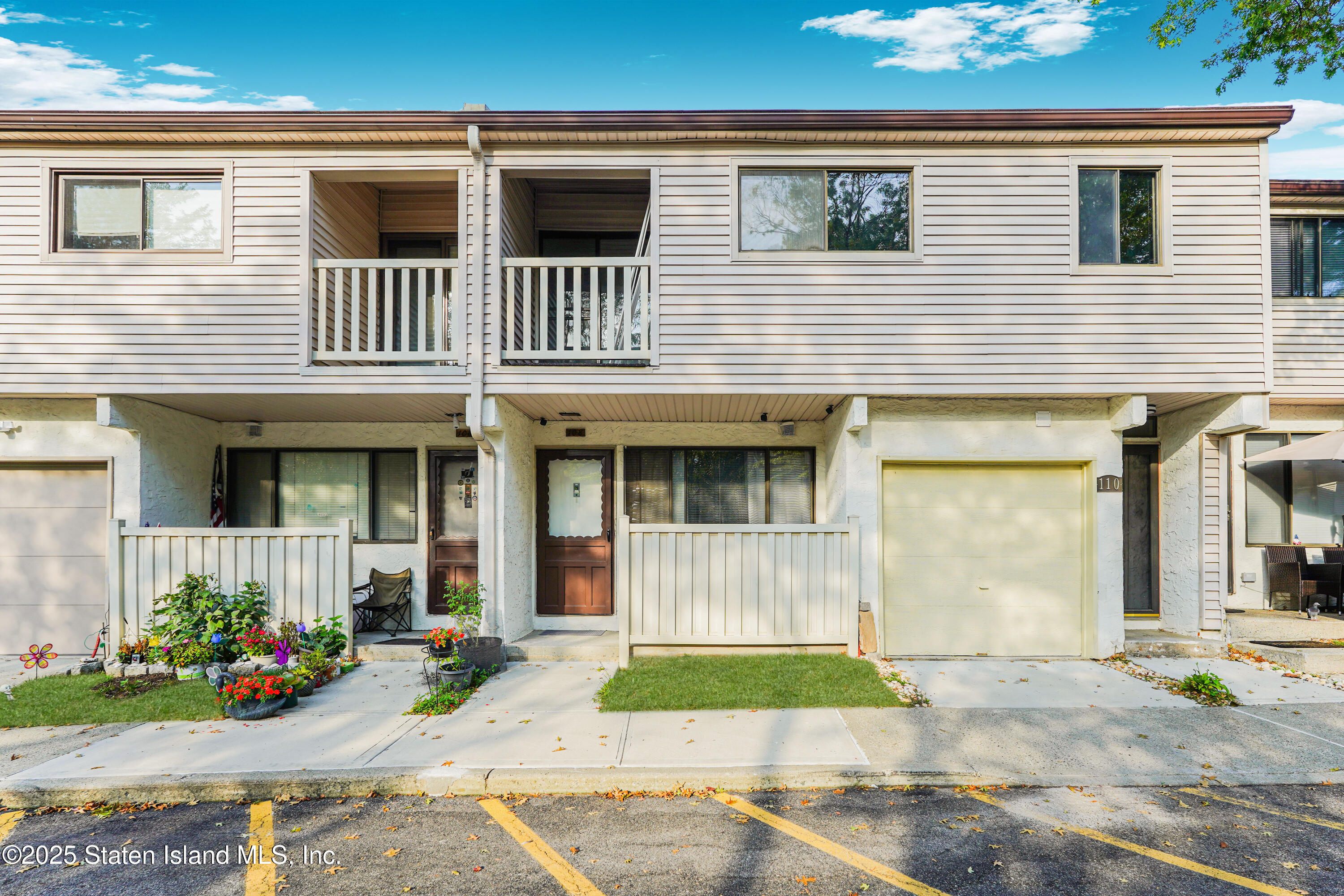 108 Surfside Plaza, Staten Island, NY, 10307