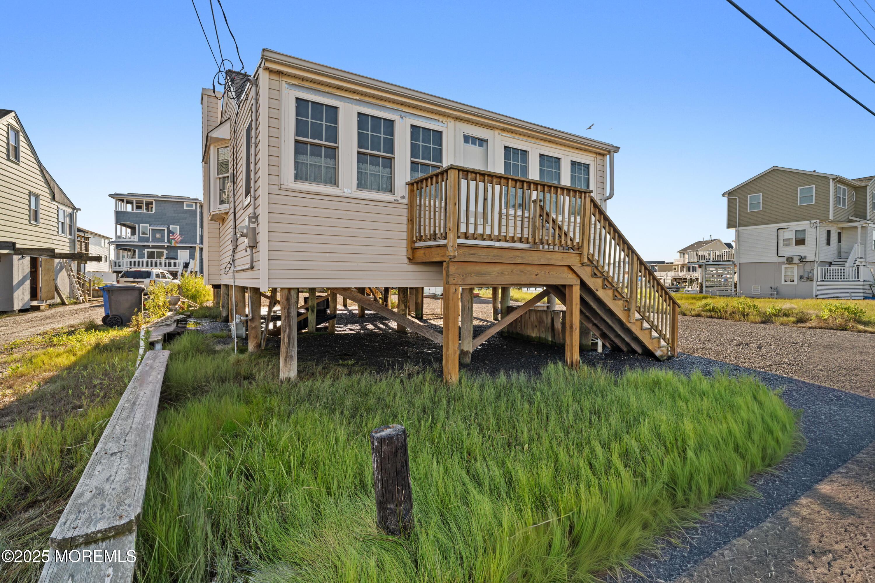 1287 W Mallard Drive Image 4