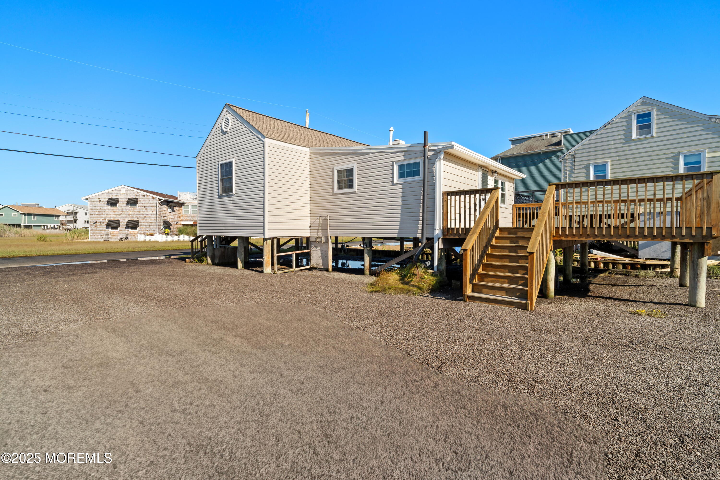 1287 W Mallard Drive Image 5