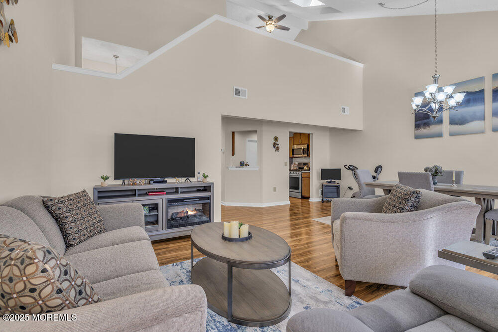 222 Ravenswood Road, Englishtown, NJ, 07726
