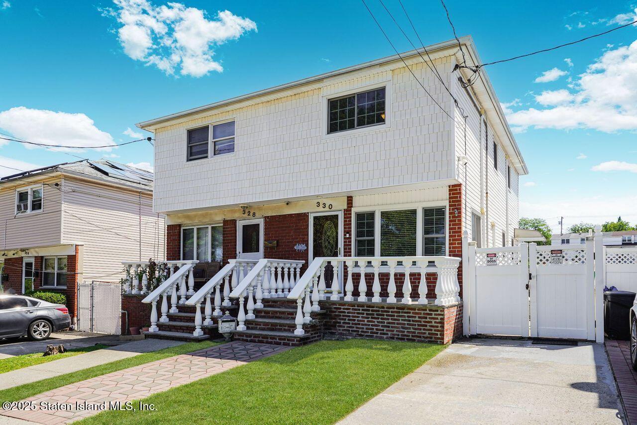 330 Virginia Avenue, Staten Island, NY, 10305