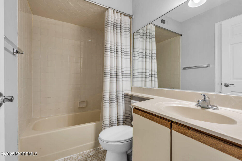 8 Marc Drive, Howell, NJ, 07731 image 49