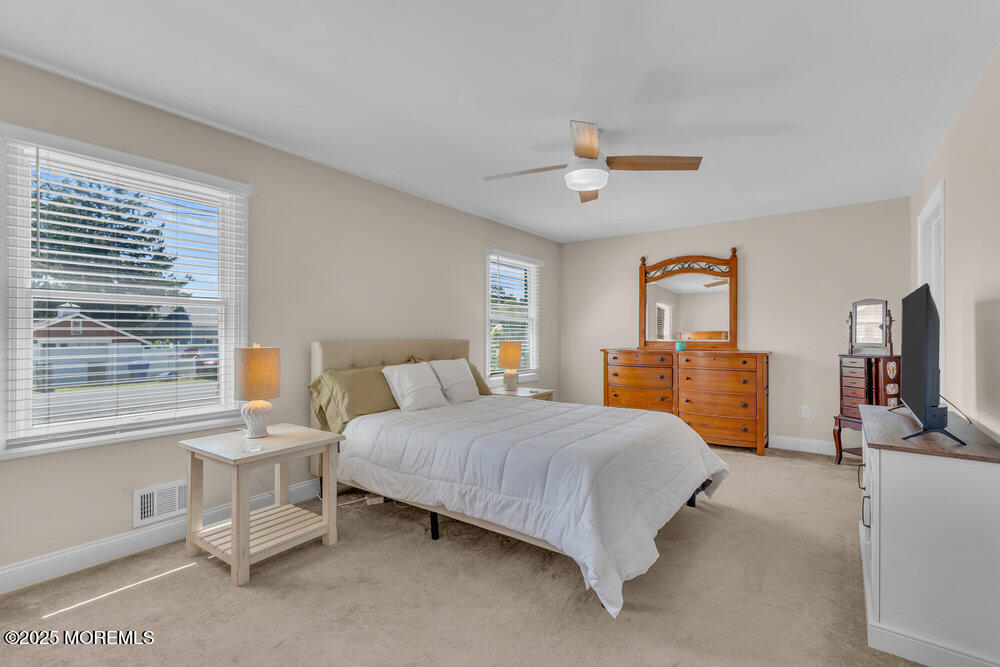 978 Linden Avenue, Brick, NJ, 08723 image 17