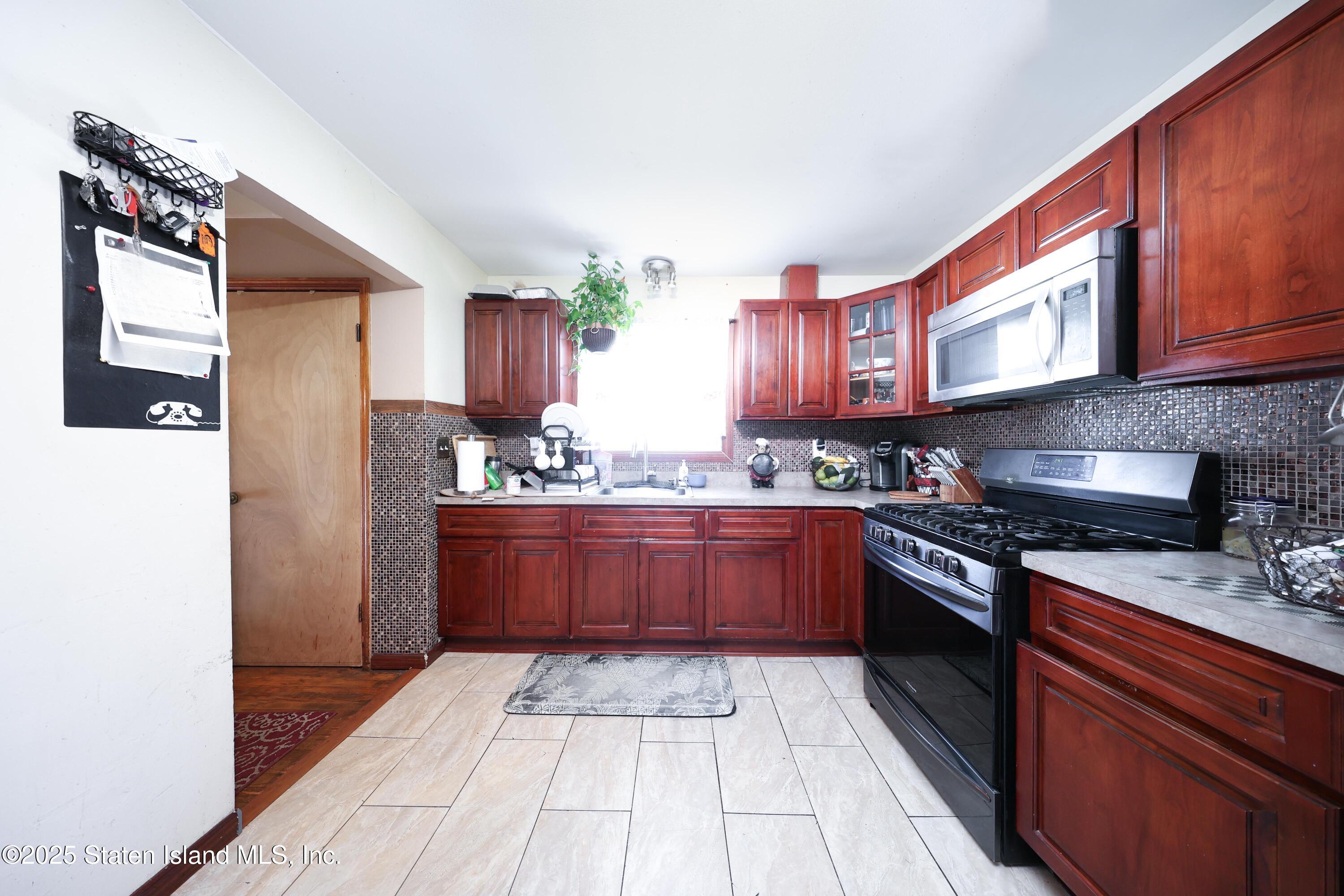 34 Andros Avenue, Staten Island, NY, 10303 image 8