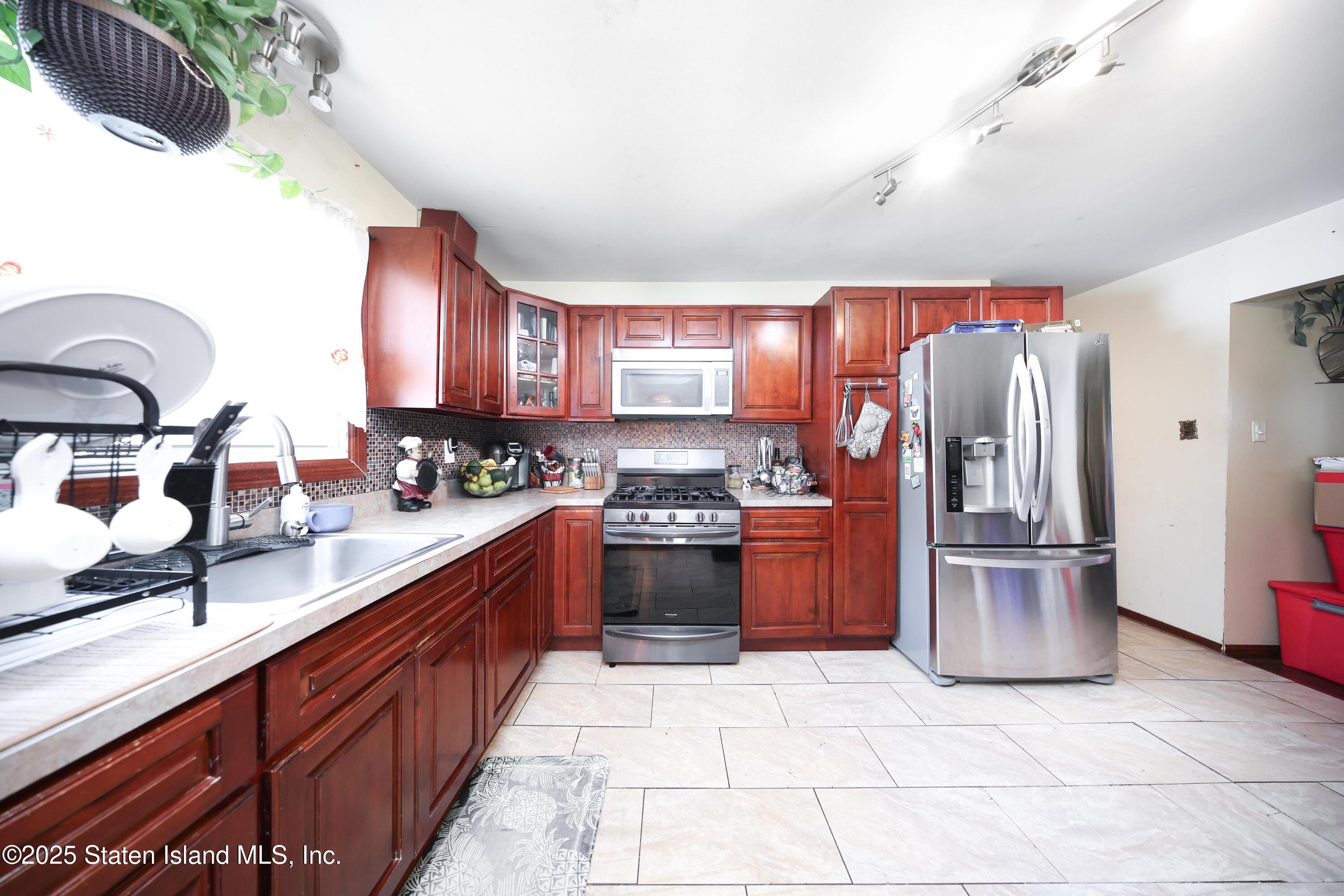 34 Andros Avenue, Staten Island, NY, 10303 image 9