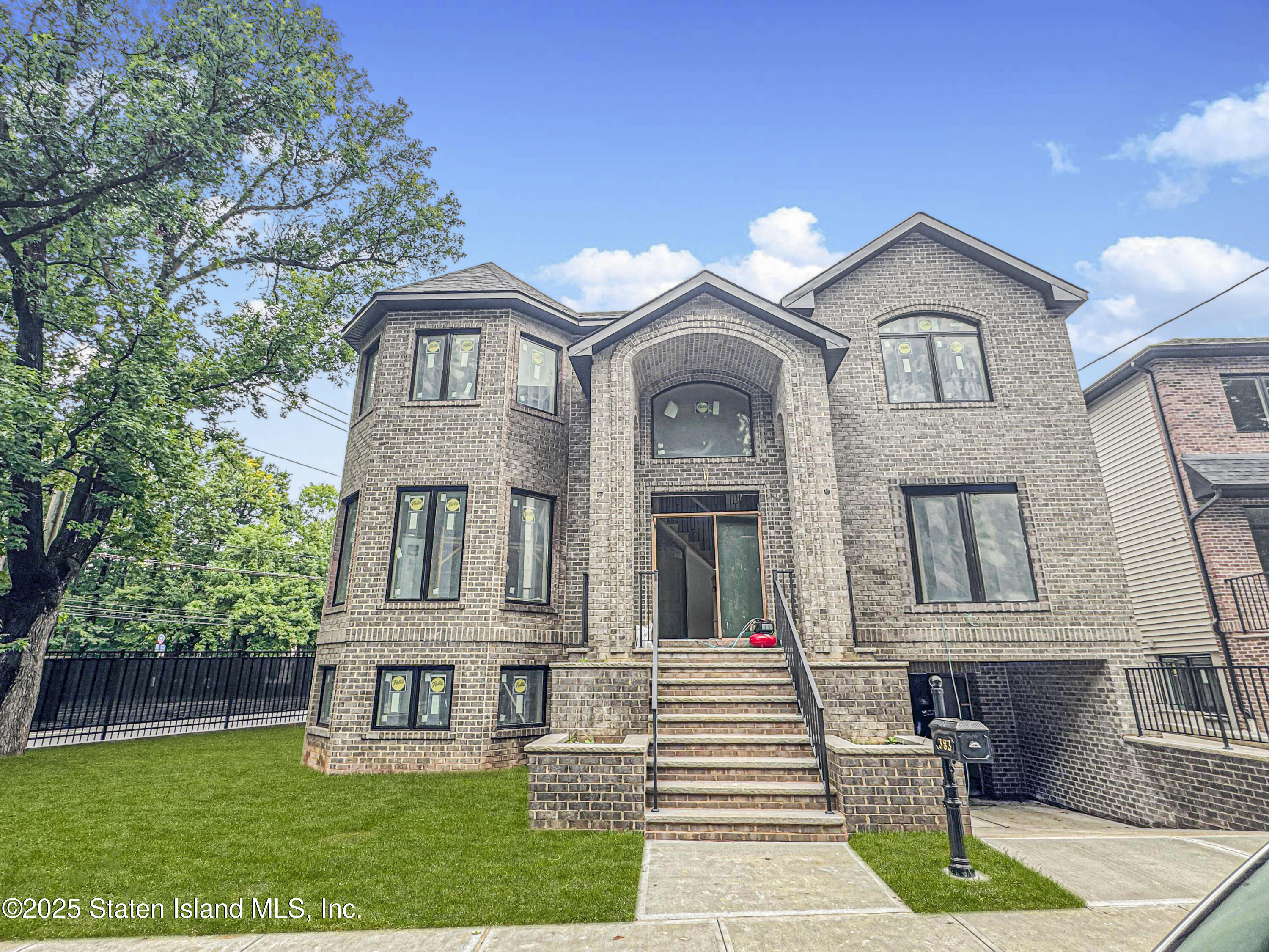 383 Philip Avenue, Staten Island, NY, 10312