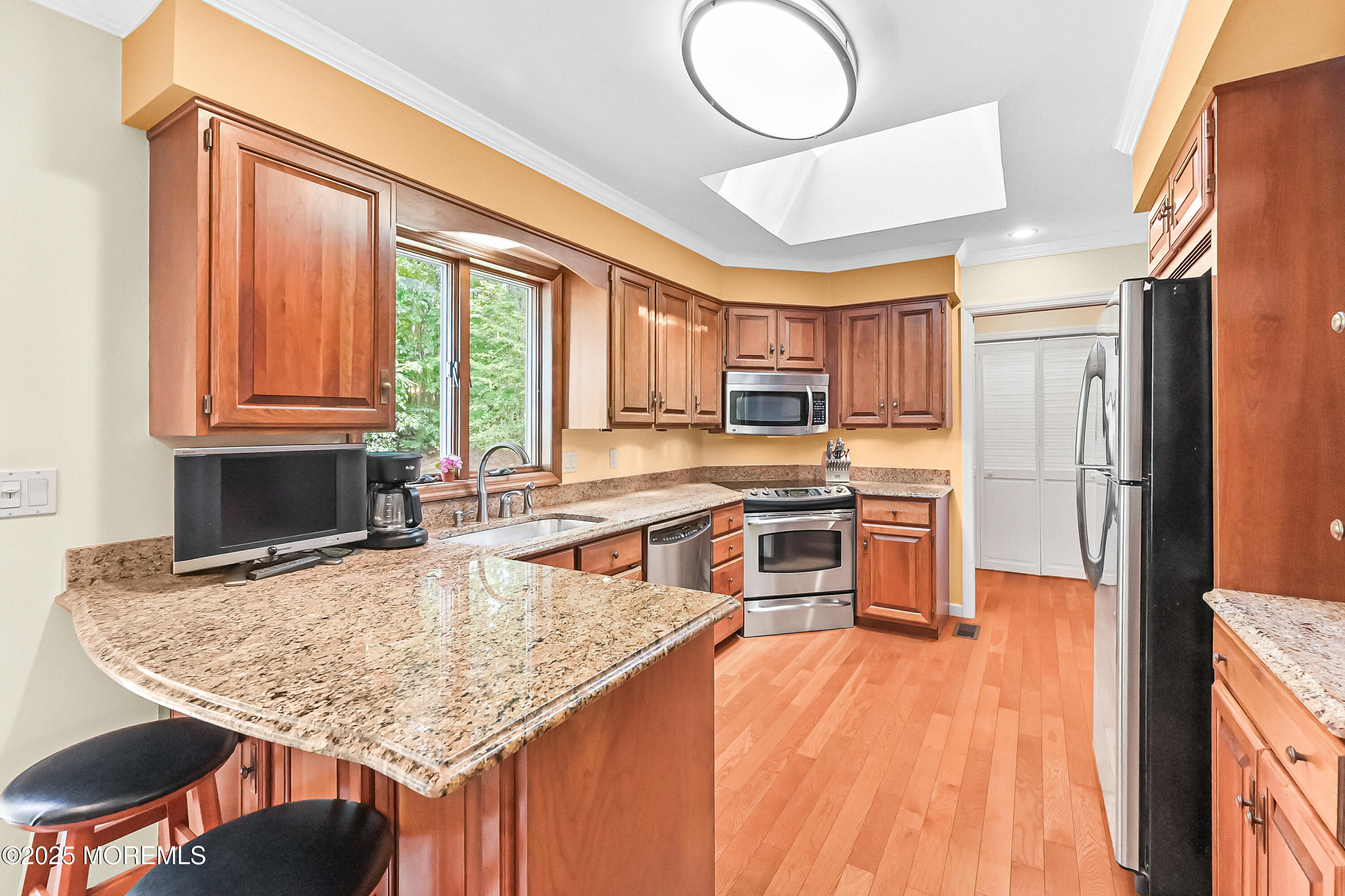 11 Deer Path, Holmdel, NJ, 07733 image 21