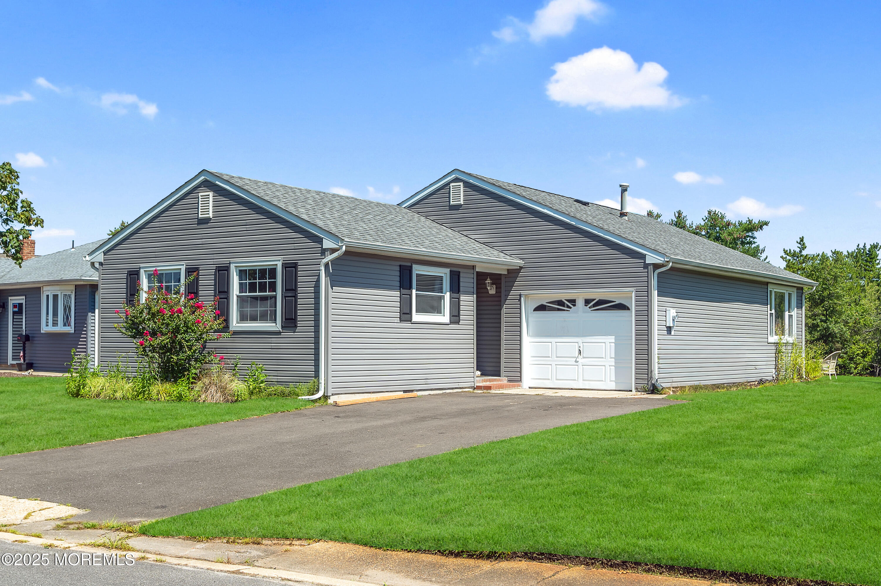 214 Harrington Drive Image 2
