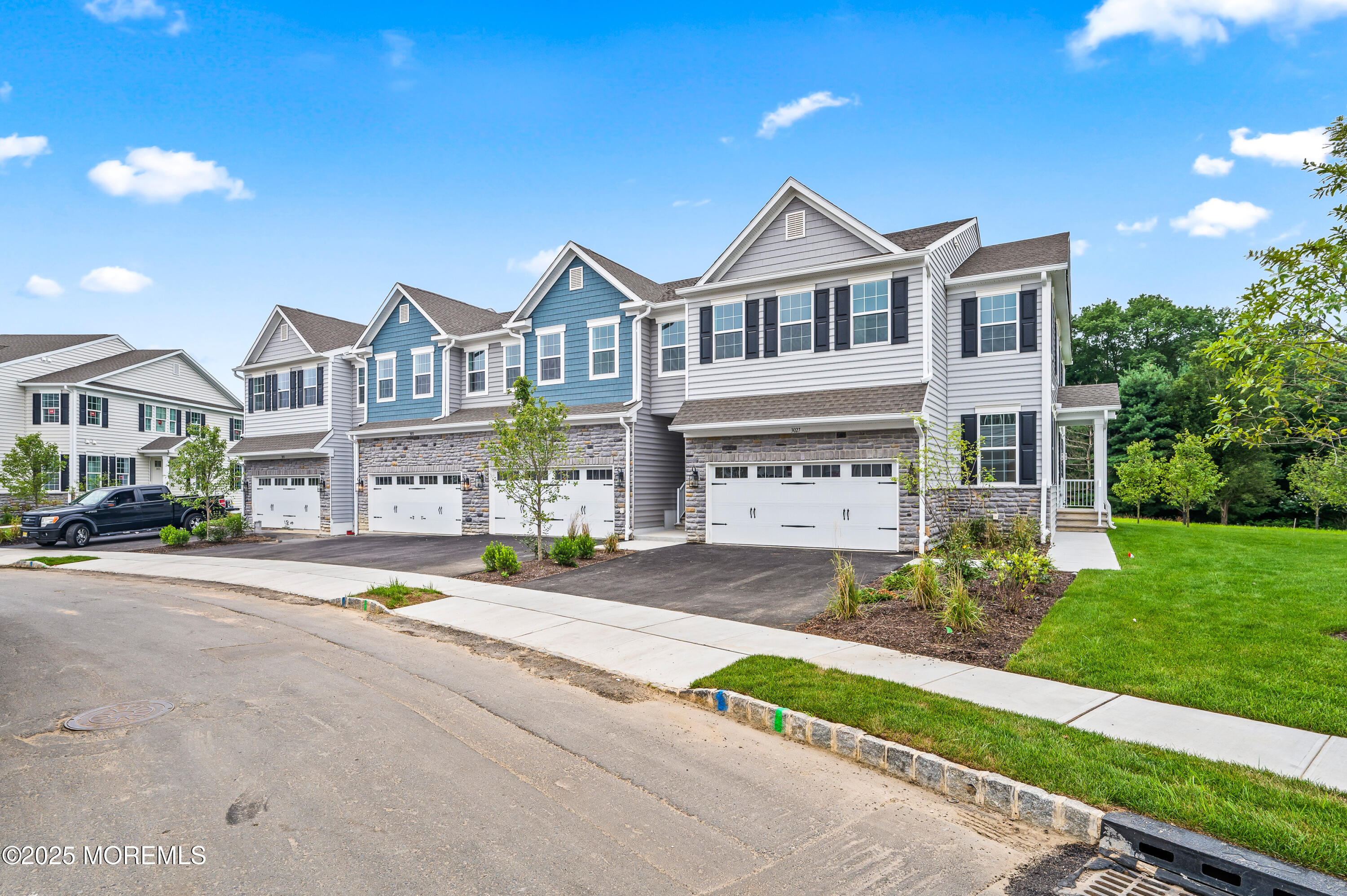 4053 Heron Drive Image 2